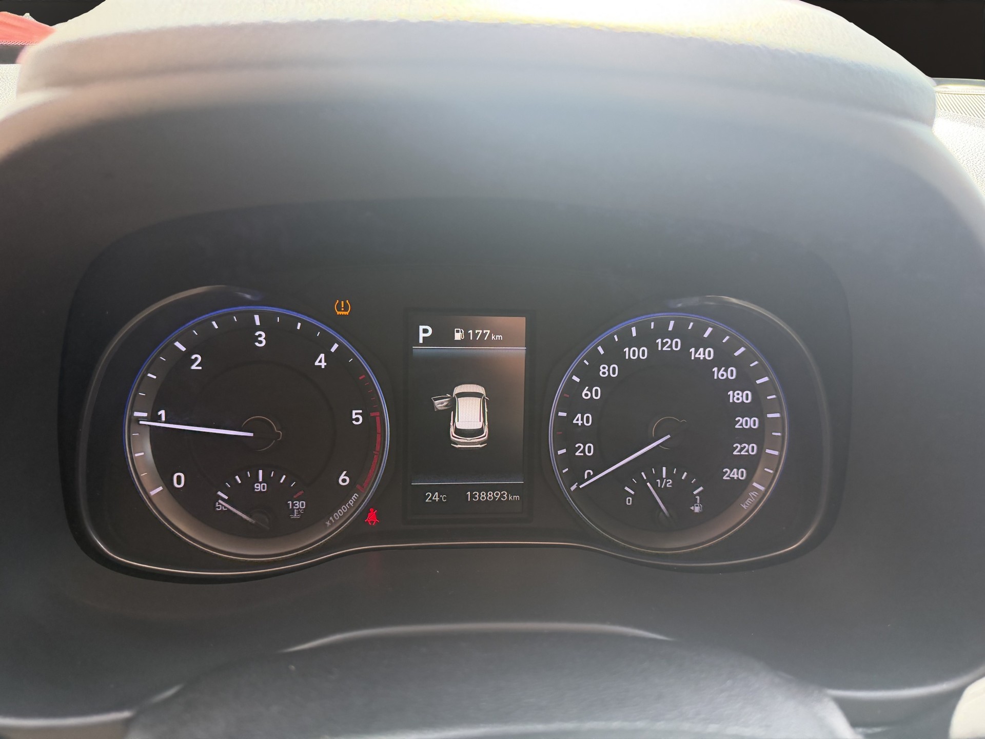 HYUNDAI Kona 1.6 CRDI Vertex 4WD DCT-image-8