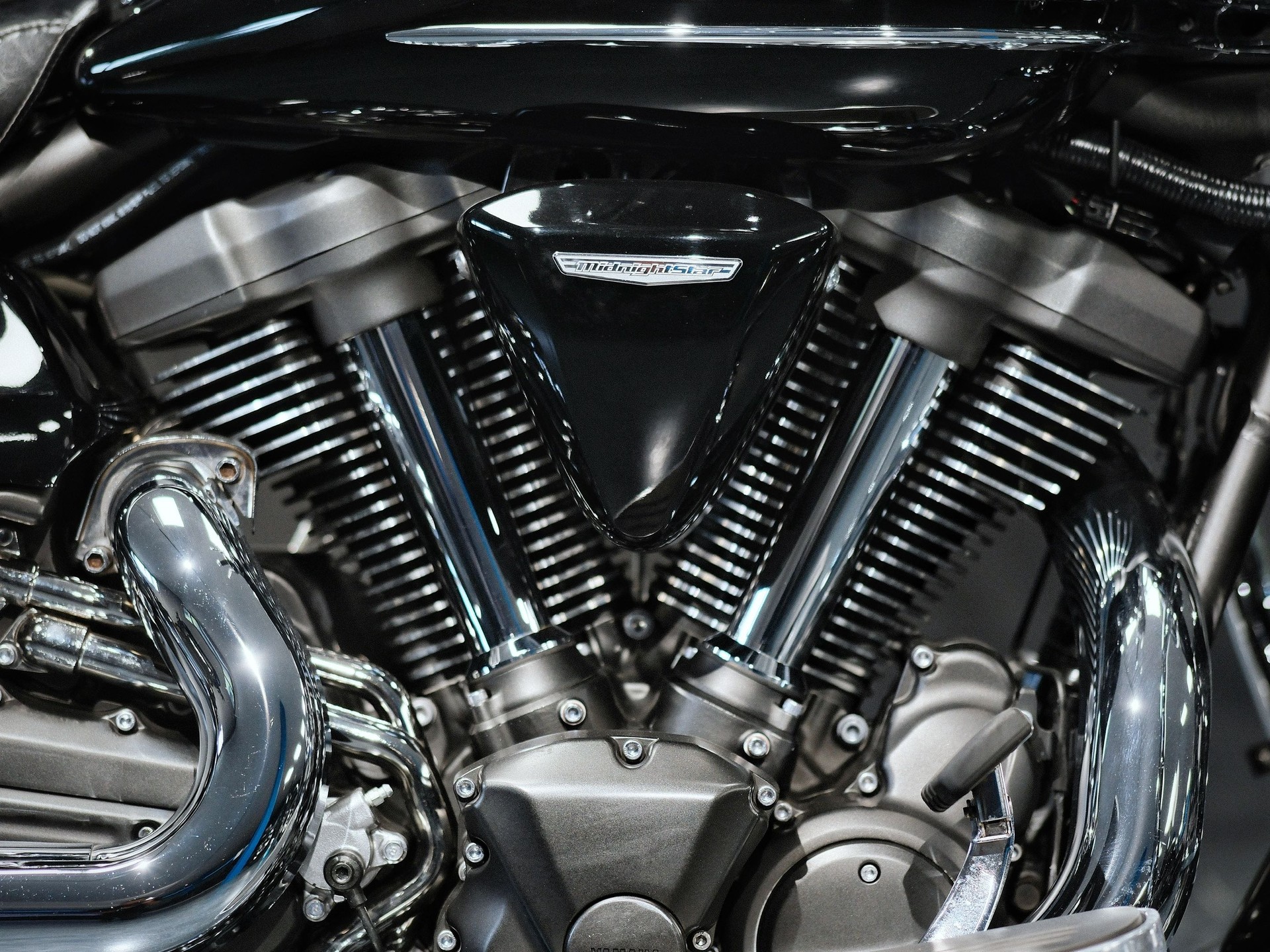 YAMAHA XV 1900 Midnight Star-image-9