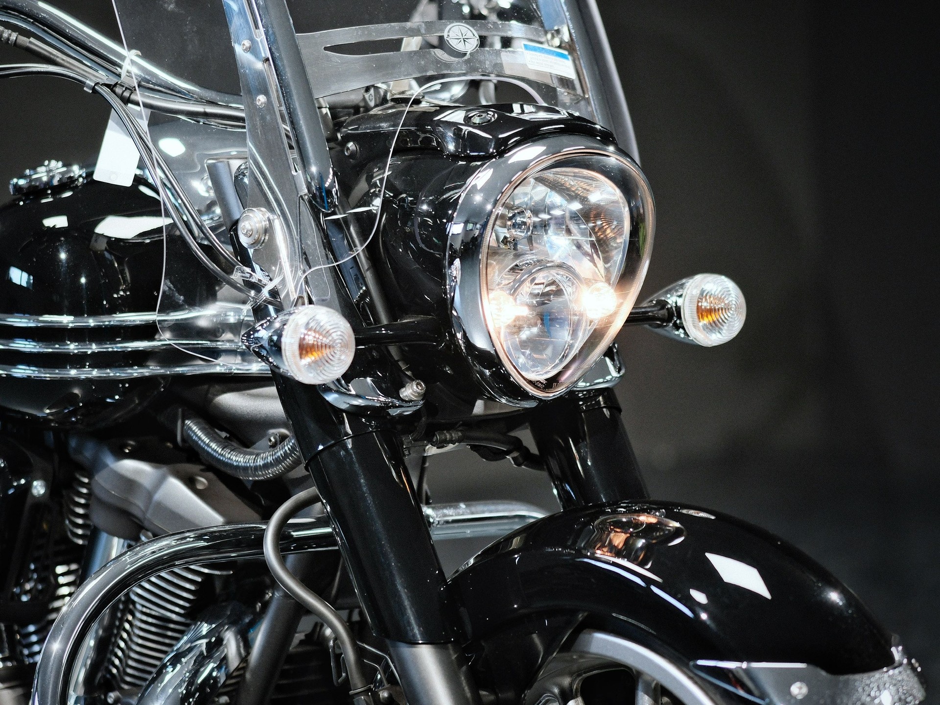 YAMAHA XV 1900 Midnight Star-image-4