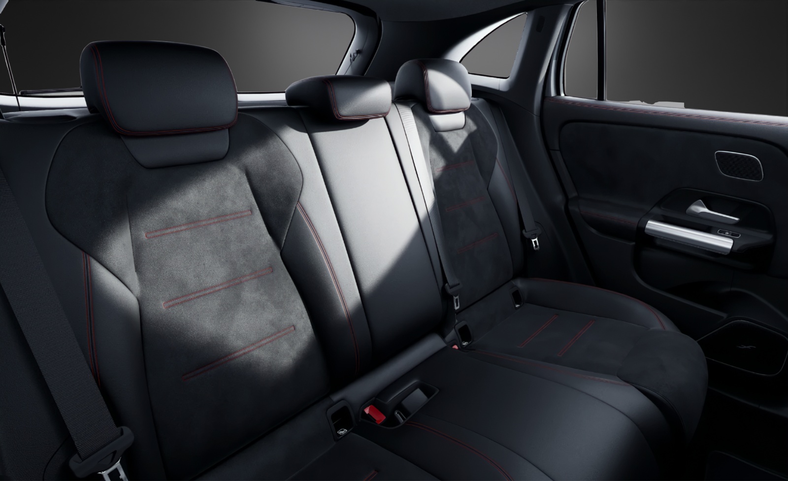 MERCEDES-BENZ GLA 250 4Matic 8G-DCT Swiss Star-image-9