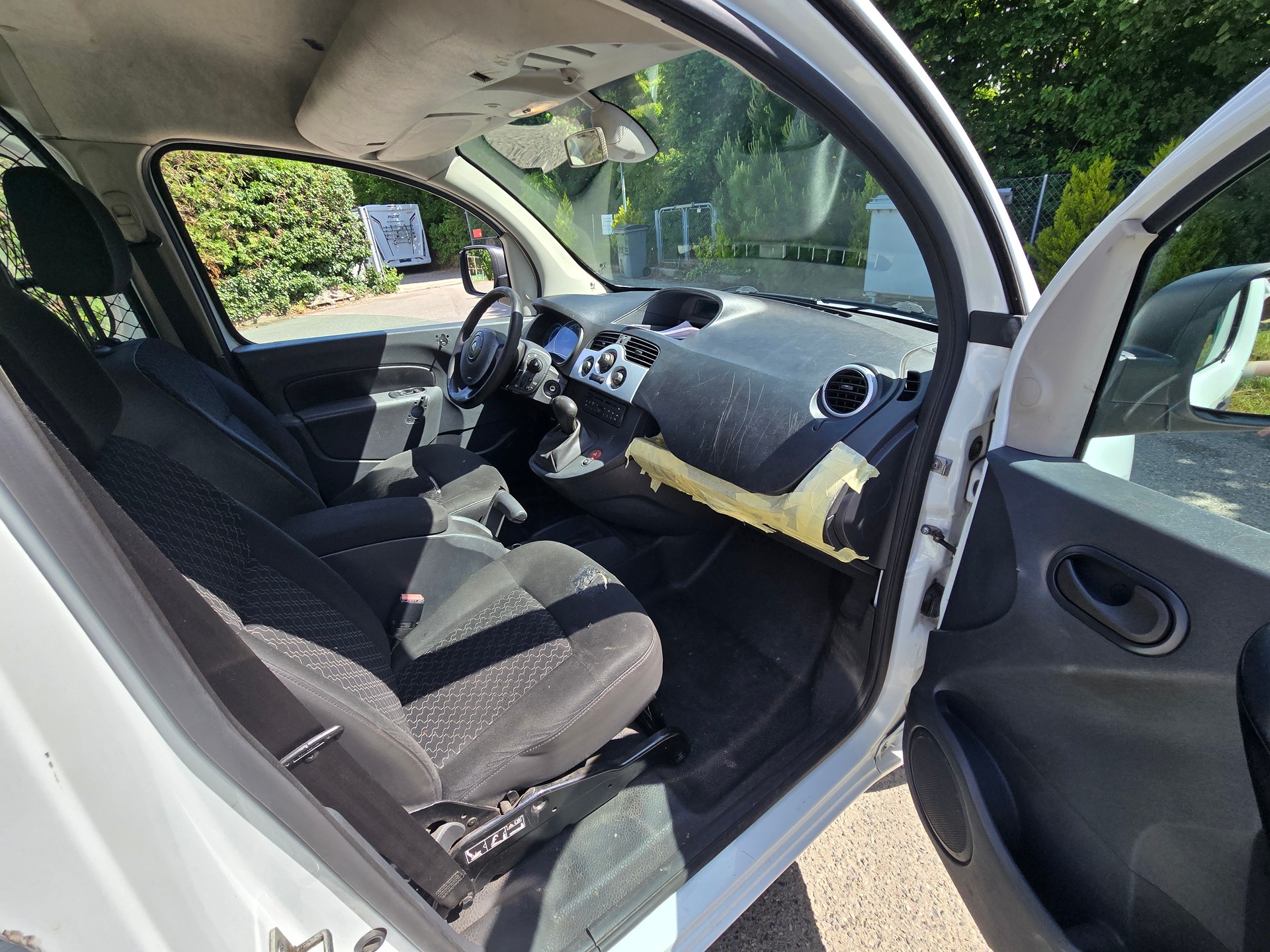 RENAULT Kangoo Z.E.-image-8