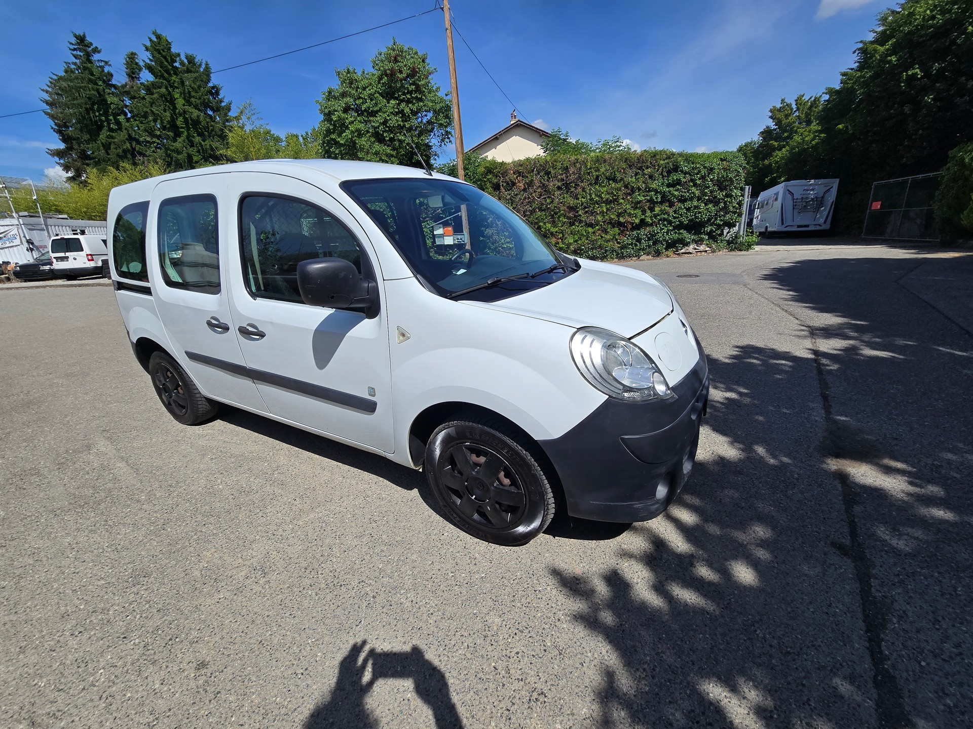 RENAULT Kangoo Z.E.-image-2