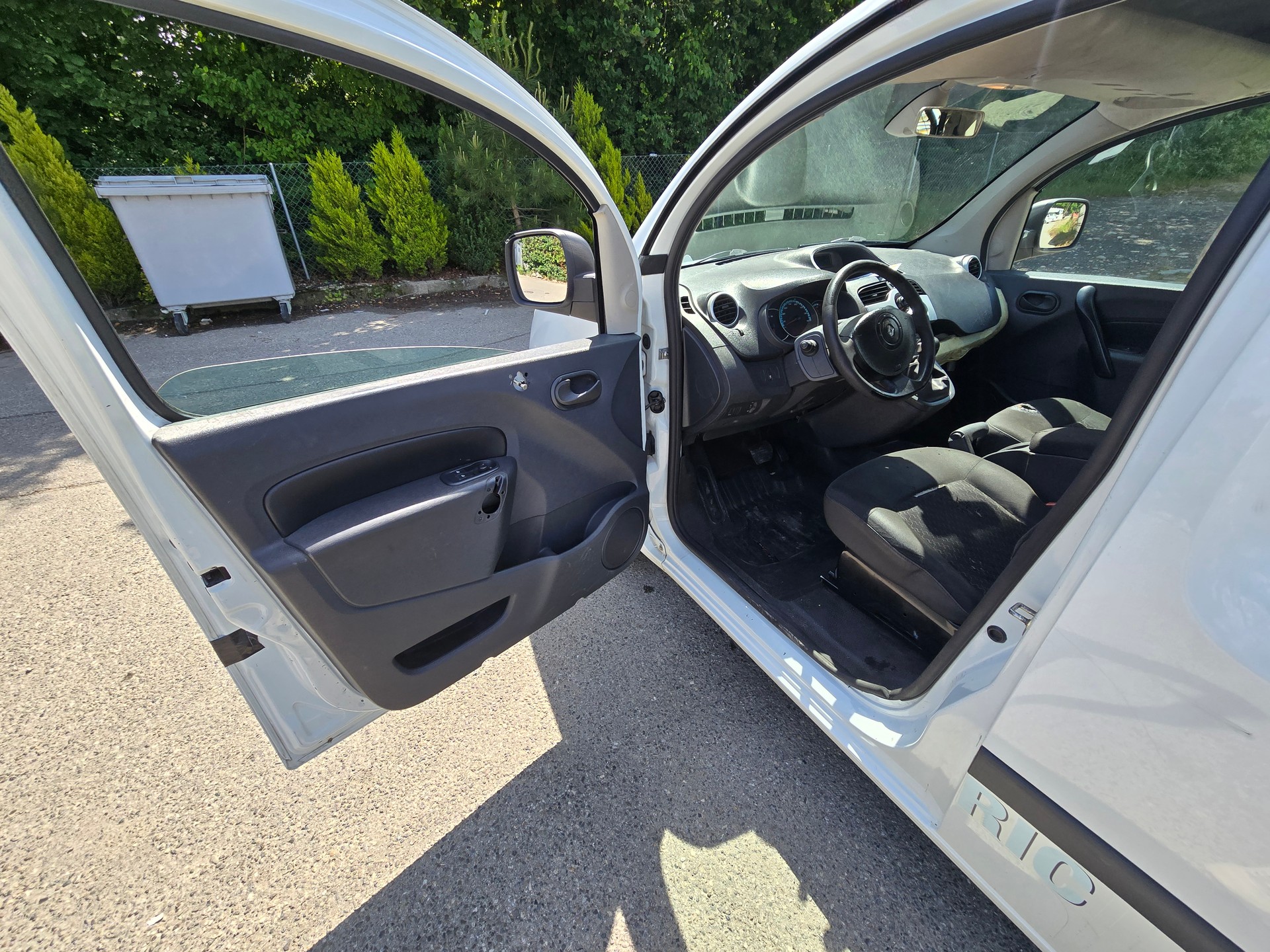 RENAULT Kangoo Z.E.-image-3