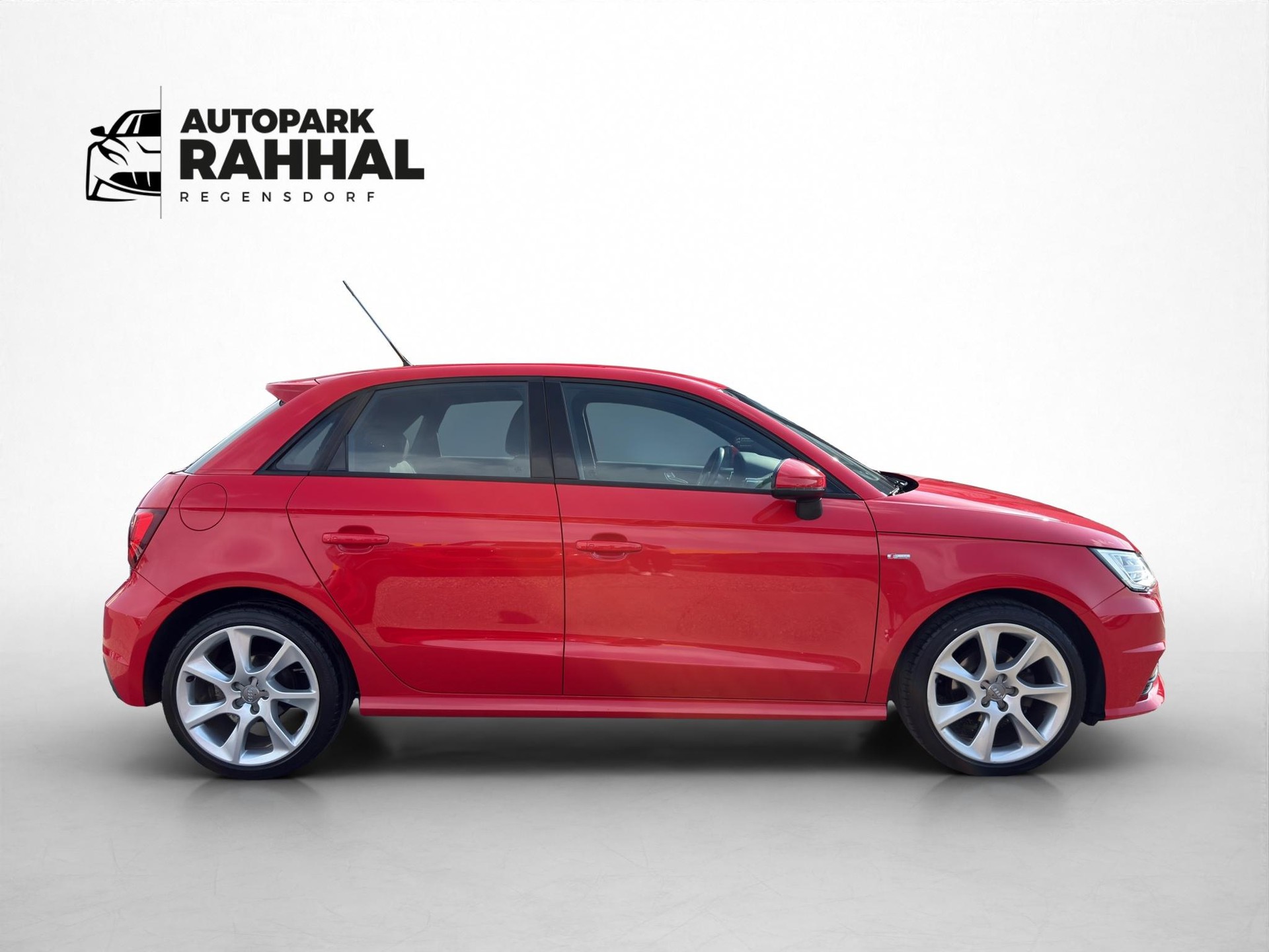AUDI A1 Sportback 1.4 TDI Sport S-Line-showroom-element-3