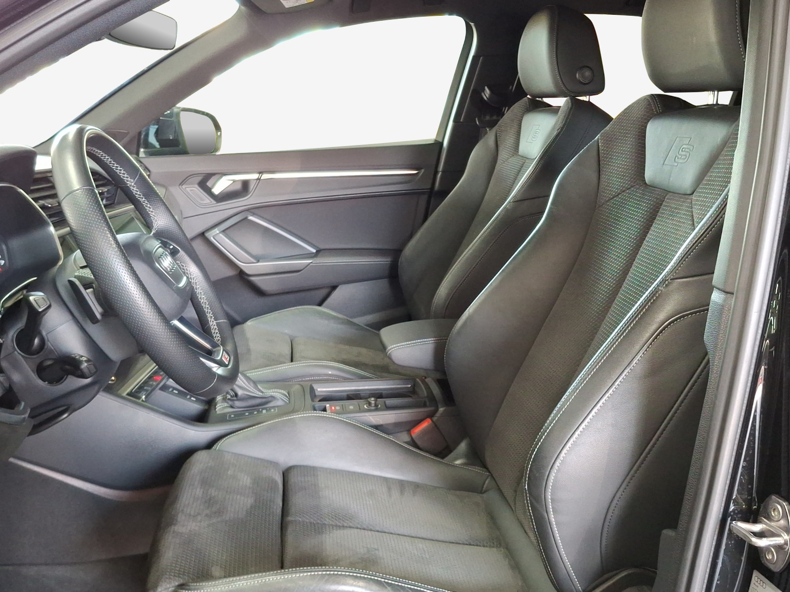 AUDI Q3 Sportback 35 TFSI S line Attraction S-tronic-image-7