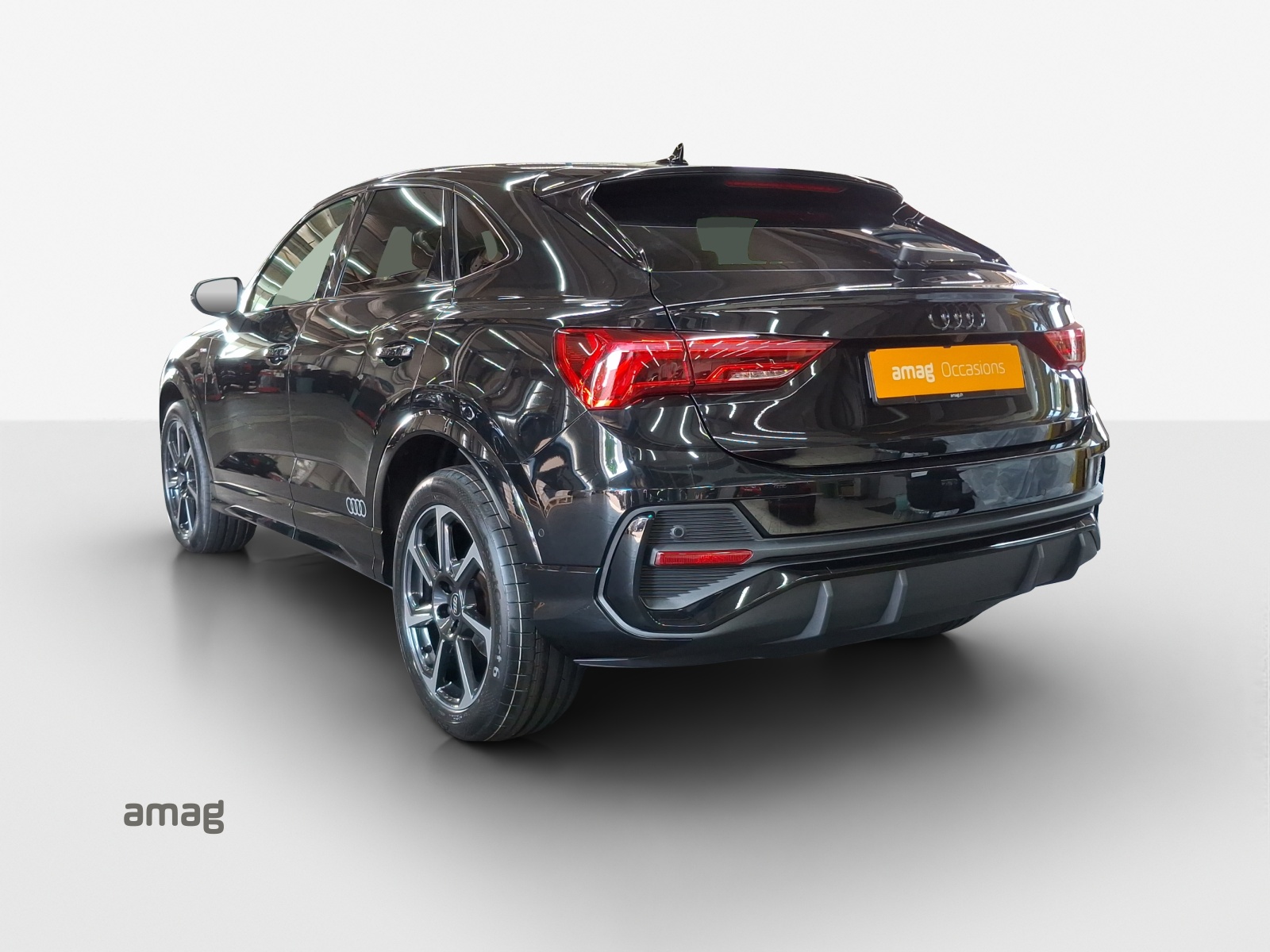 AUDI Q3 Sportback 35 TFSI S line Attraction S-tronic-image-2