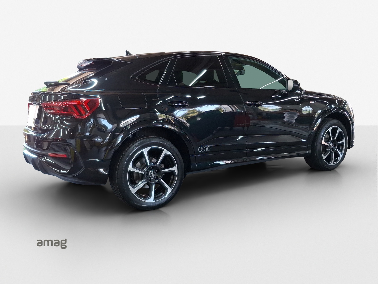 AUDI Q3 Sportback 35 TFSI S line Attraction S-tronic-image-4