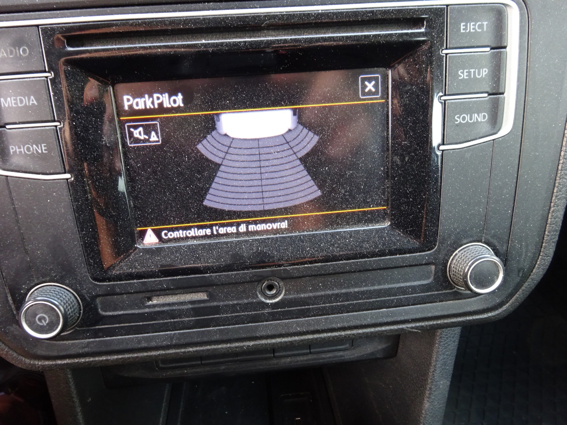 VW Caddy 2.0TDI 4Motion BlueMotion Technology-image-8