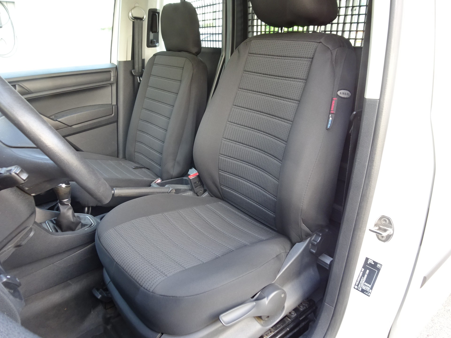 VW Caddy 2.0TDI 4Motion BlueMotion Technology-image-15