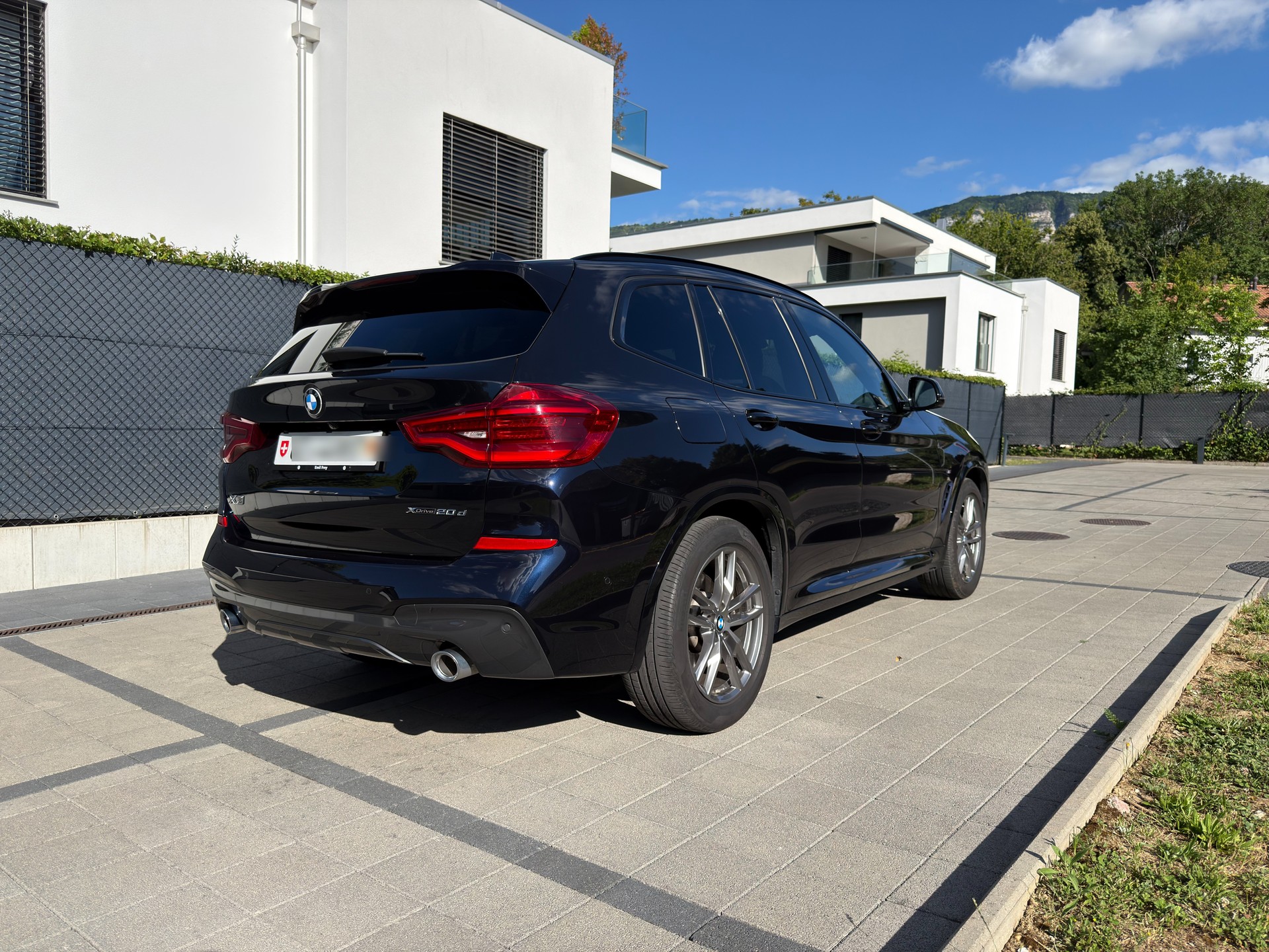 BMW 20d xDrive-image-2