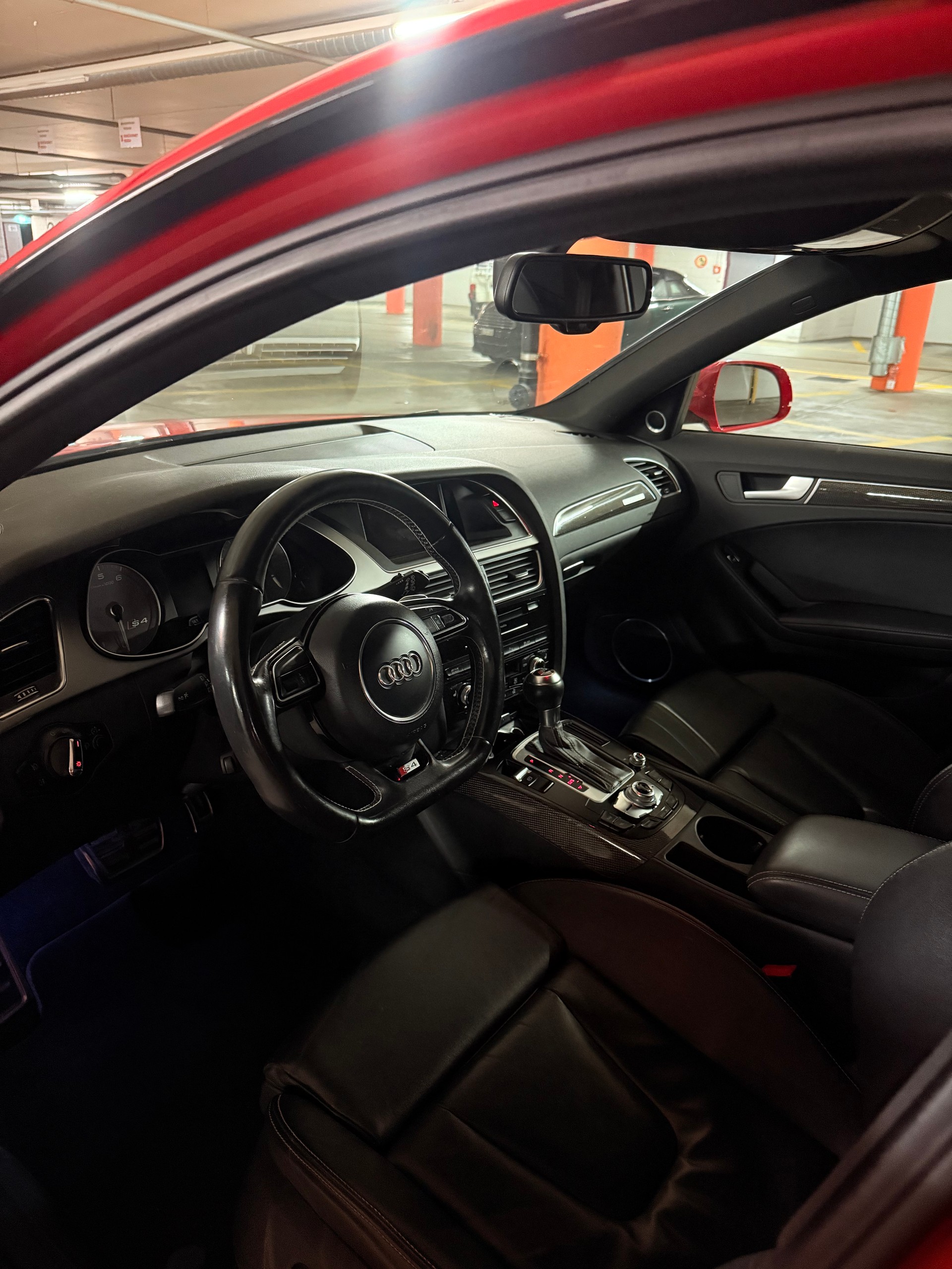 AUDI 3.0 V6 TFSI quattro S-Tronic-image-5