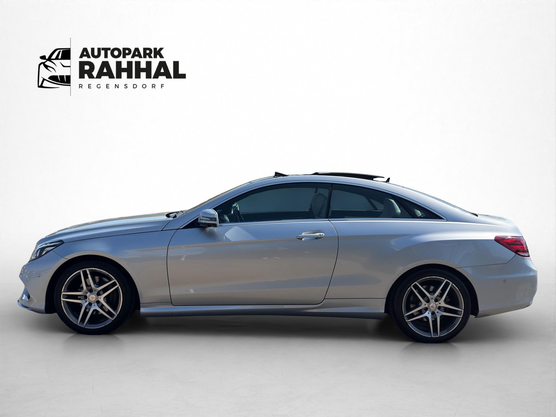 MERCEDES-BENZ E 350 4Matic Coupé-image-9