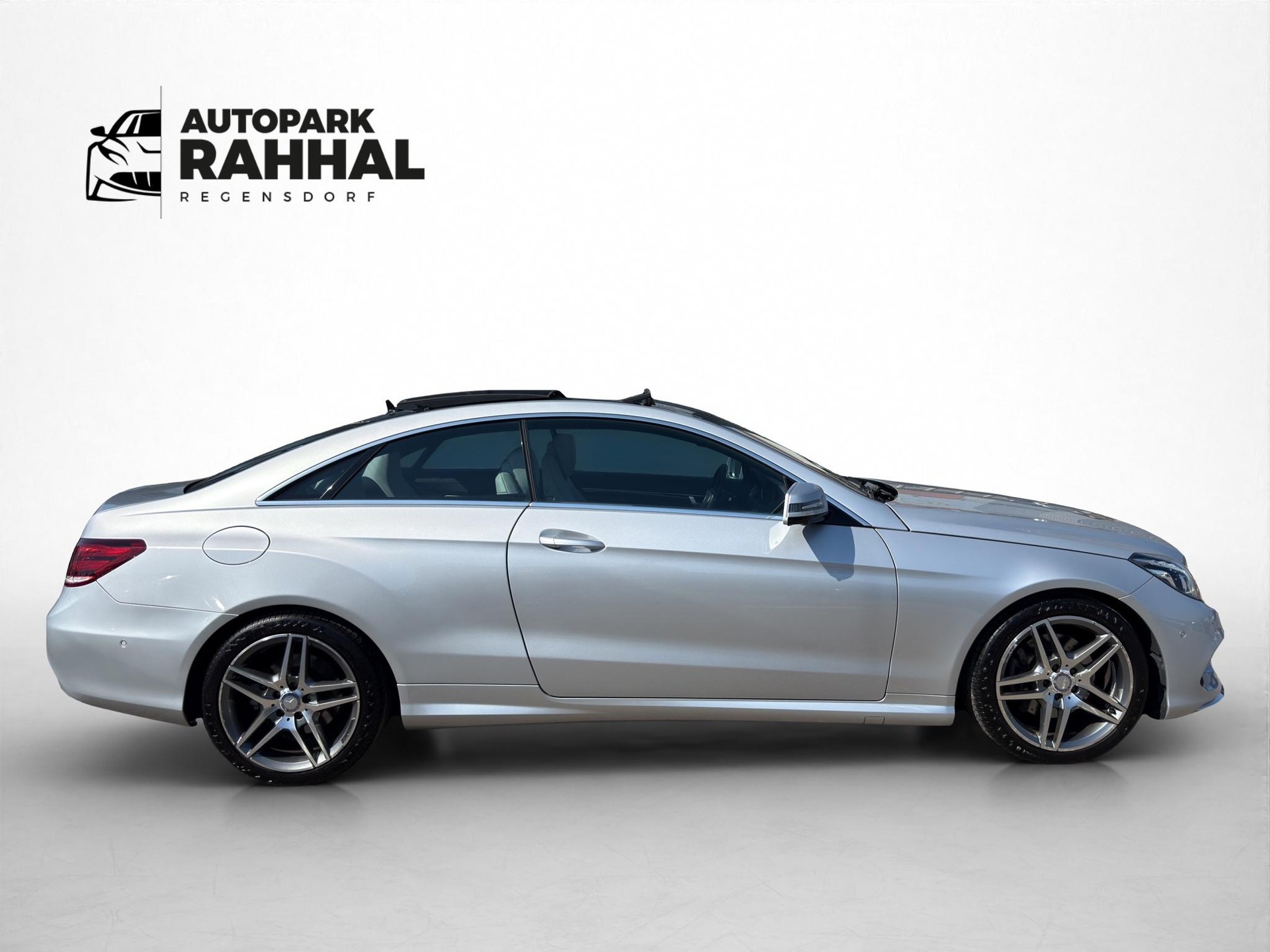 MERCEDES-BENZ E 350 4Matic Coupé-image-4