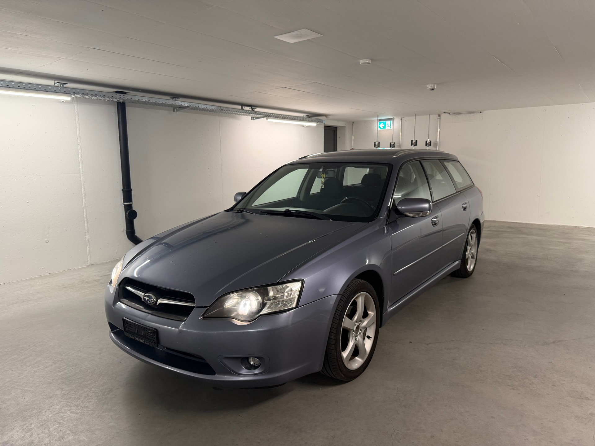SUBARU Legacy 2.0R AWD Limited-image-1