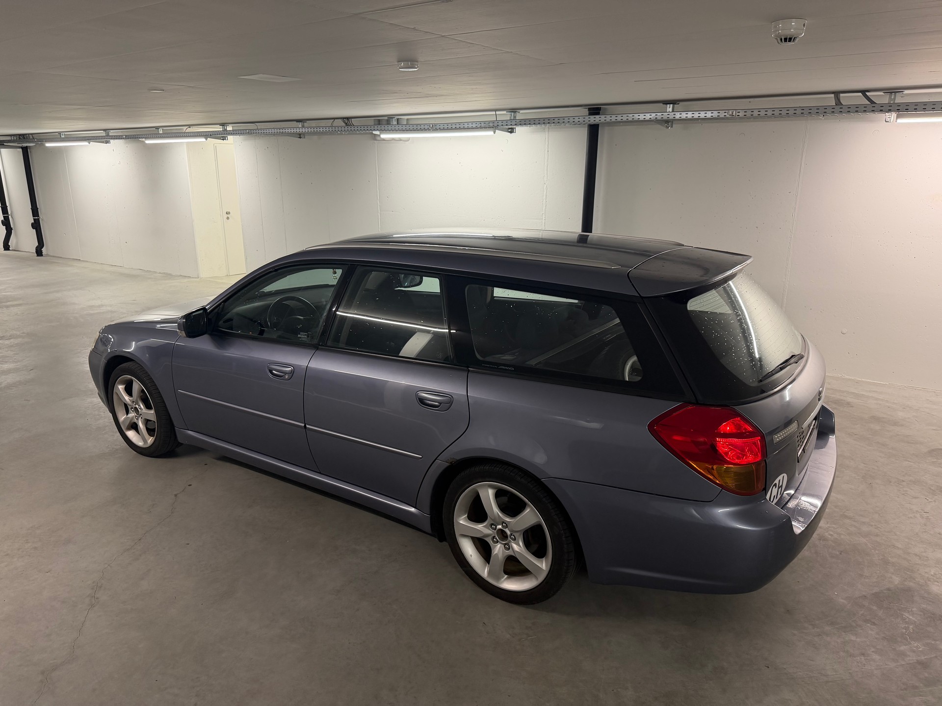 SUBARU Legacy 2.0R AWD Limited-image-8