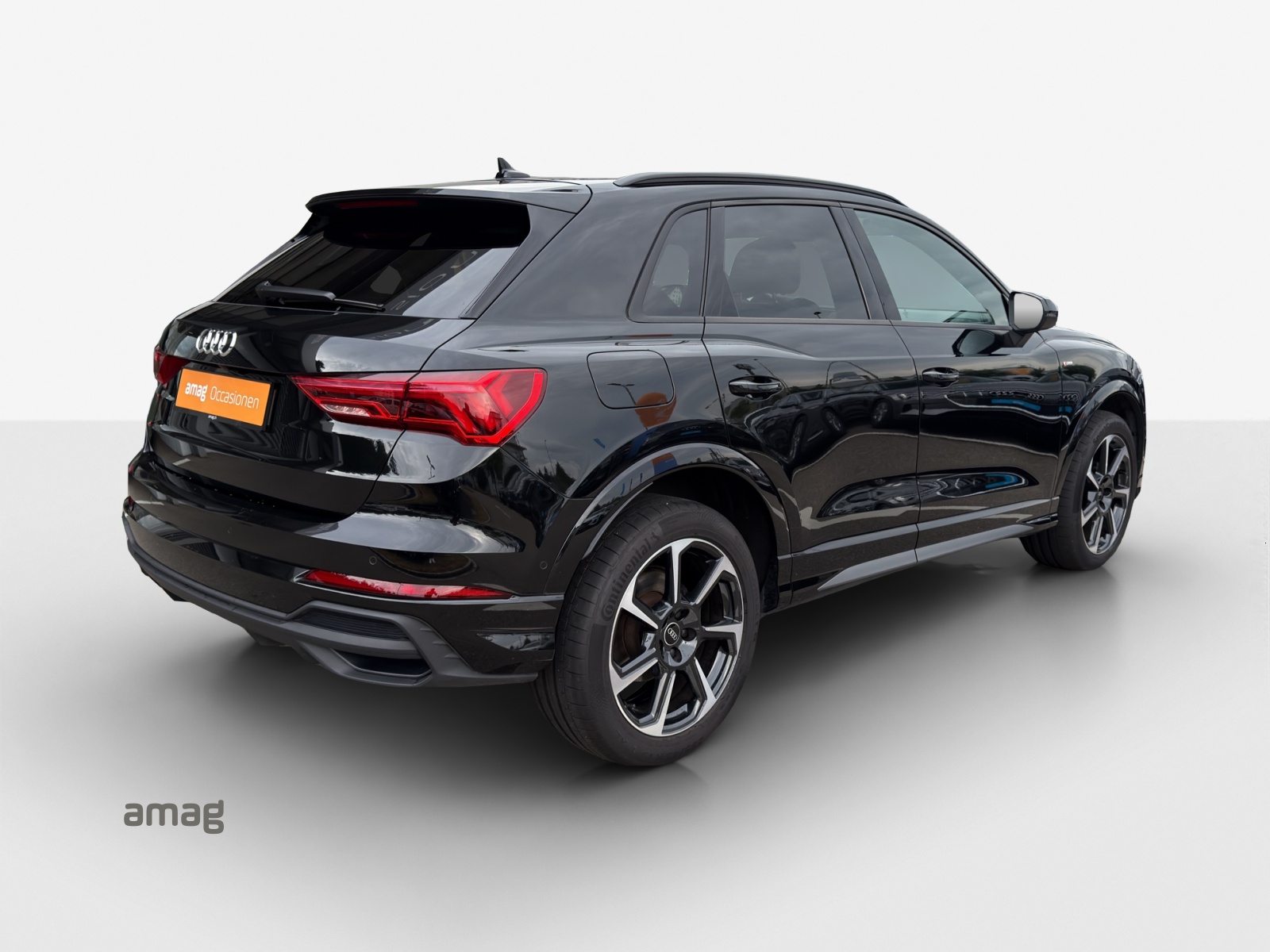AUDI Q3 35 TFSI S line Attraction S-tronic-image-4
