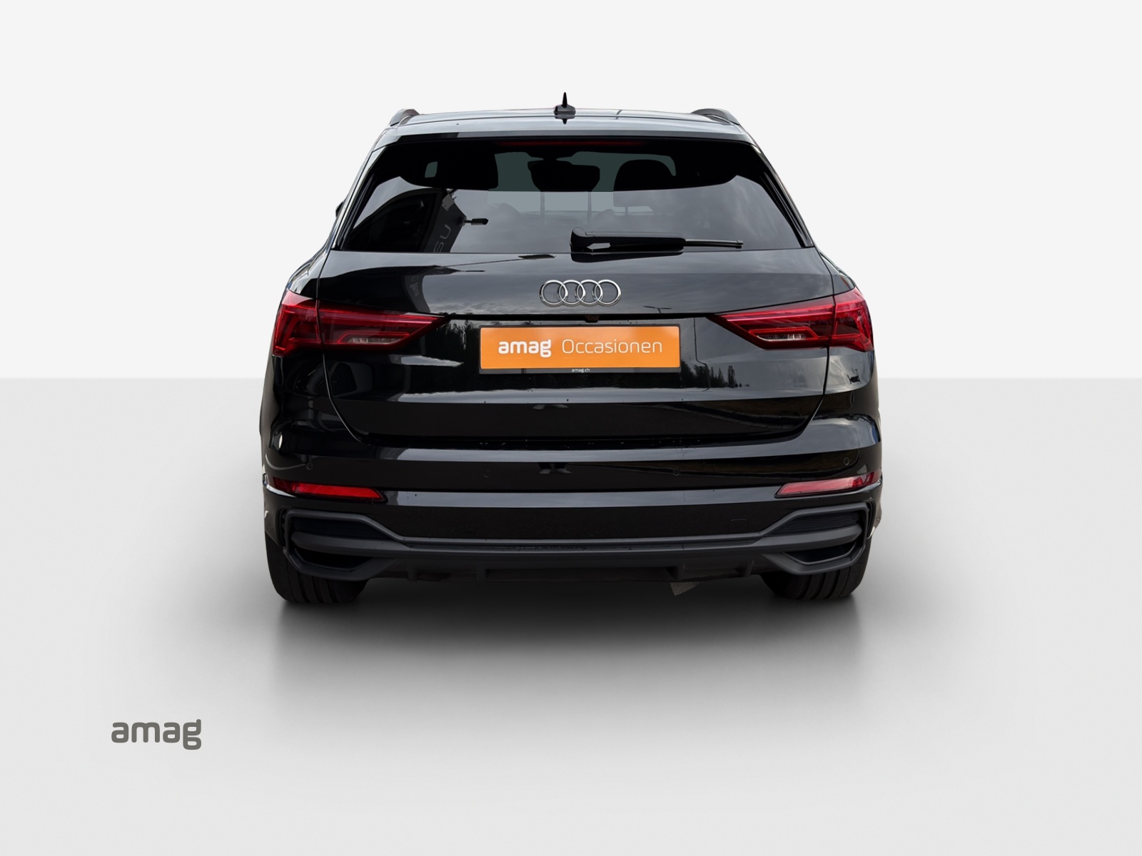 AUDI Q3 35 TFSI S line Attraction S-tronic-image-3