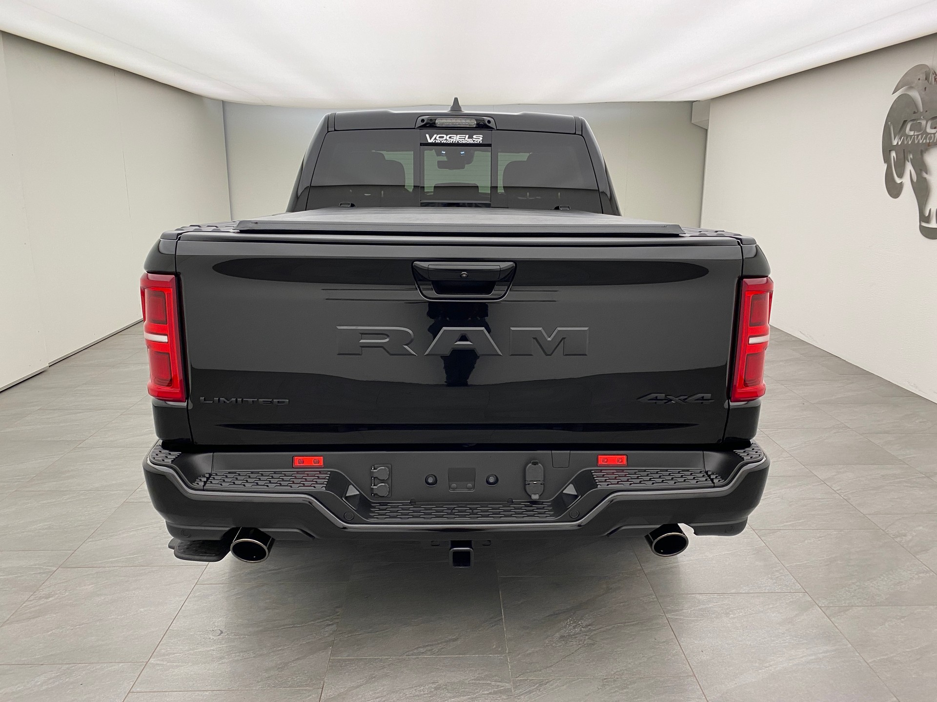 DODGE Ram 1500 5.7 Limited Night eTorque MY 2026-image-4