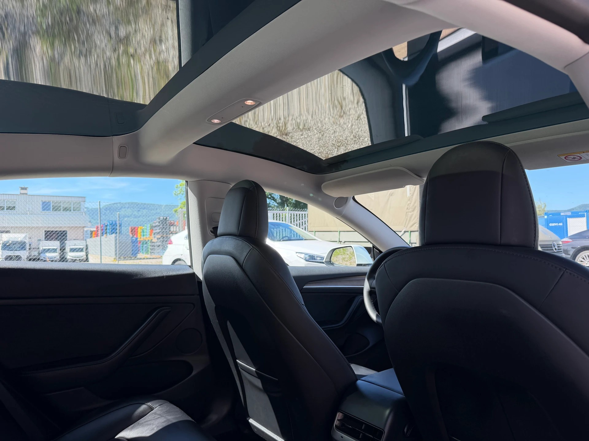 TESLA Model 3 Long Range Dual Motor AWD | Frisch MFK | FSD 3 | Wärmepumpe-image-10