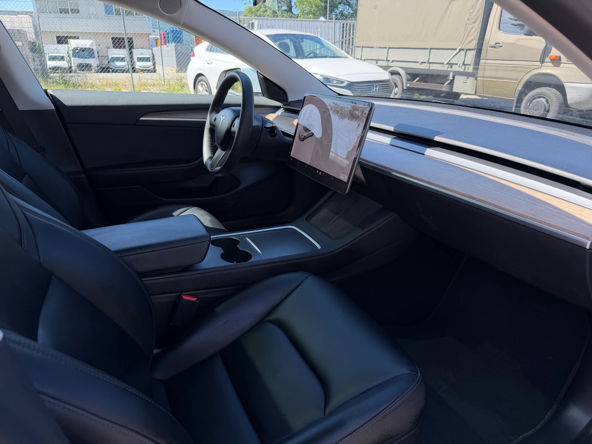TESLA Model 3 Long Range Dual Motor AWD | Frisch MFK | FSD 3 | Wärmepumpe-image-8