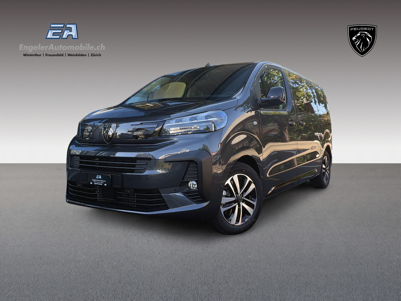 PEUGEOT Traveller Standard 2.2 BlueHDi 180 Family Edition S/S-image-0