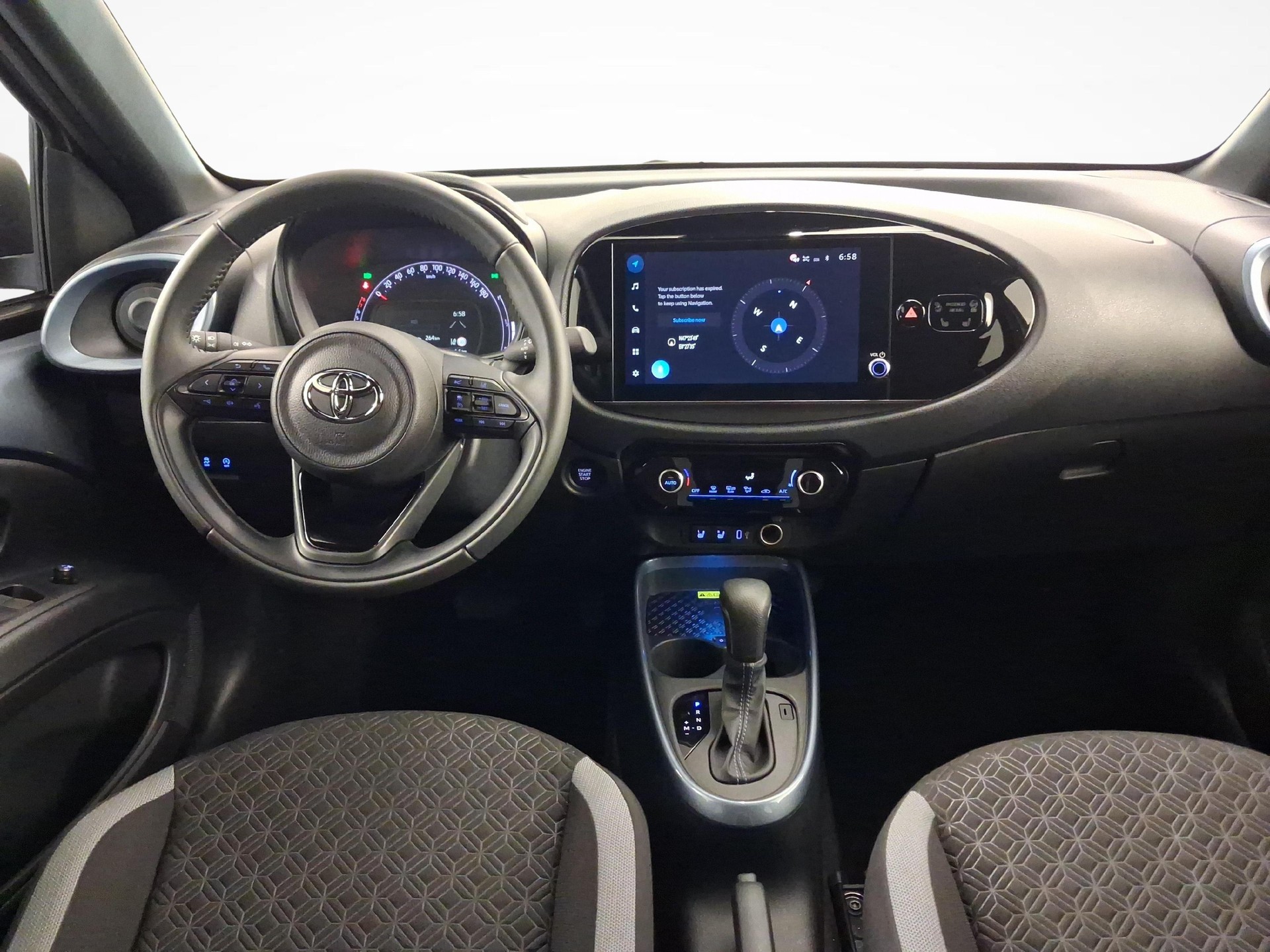 TOYOTA Aygo X 1.0 VVT-i Trend-image-8