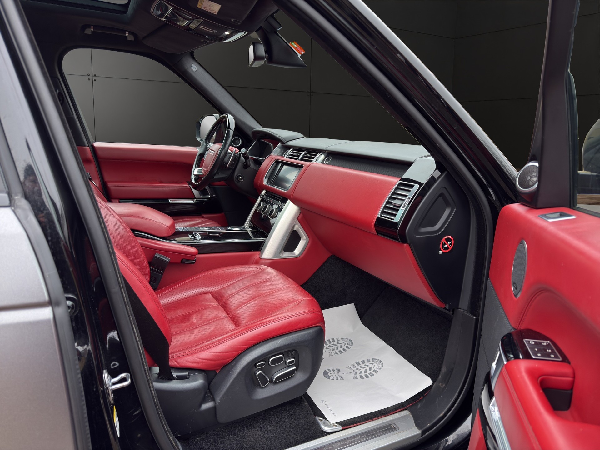LAND ROVER Range Rover 5.0 SC AB Black Automatic-image-12