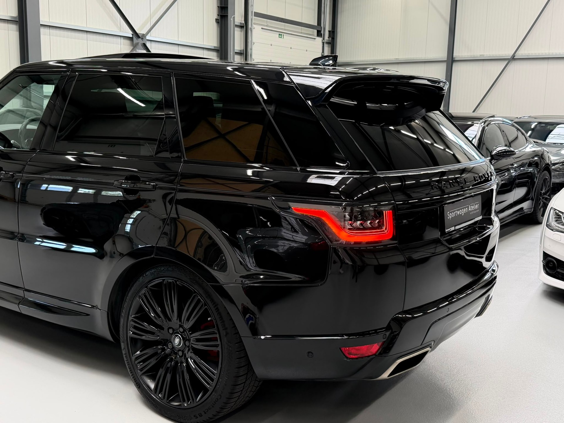 LAND ROVER Range Rover Sport 5.0 V8 S/C ABDynamic Automatic-image-6