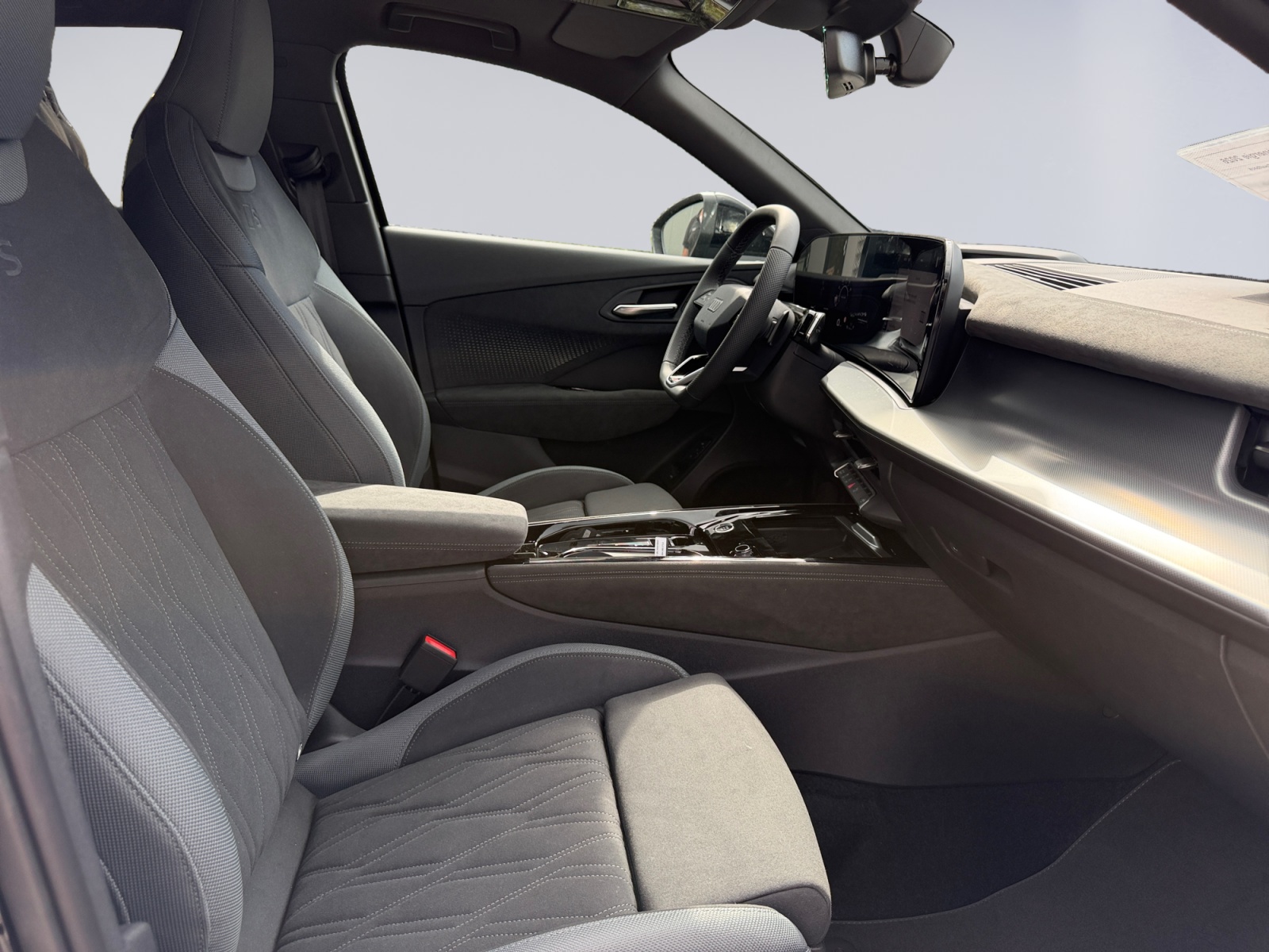 AUDI Q3 Sportback TFSI quattro 195 kW S tronic-image-14