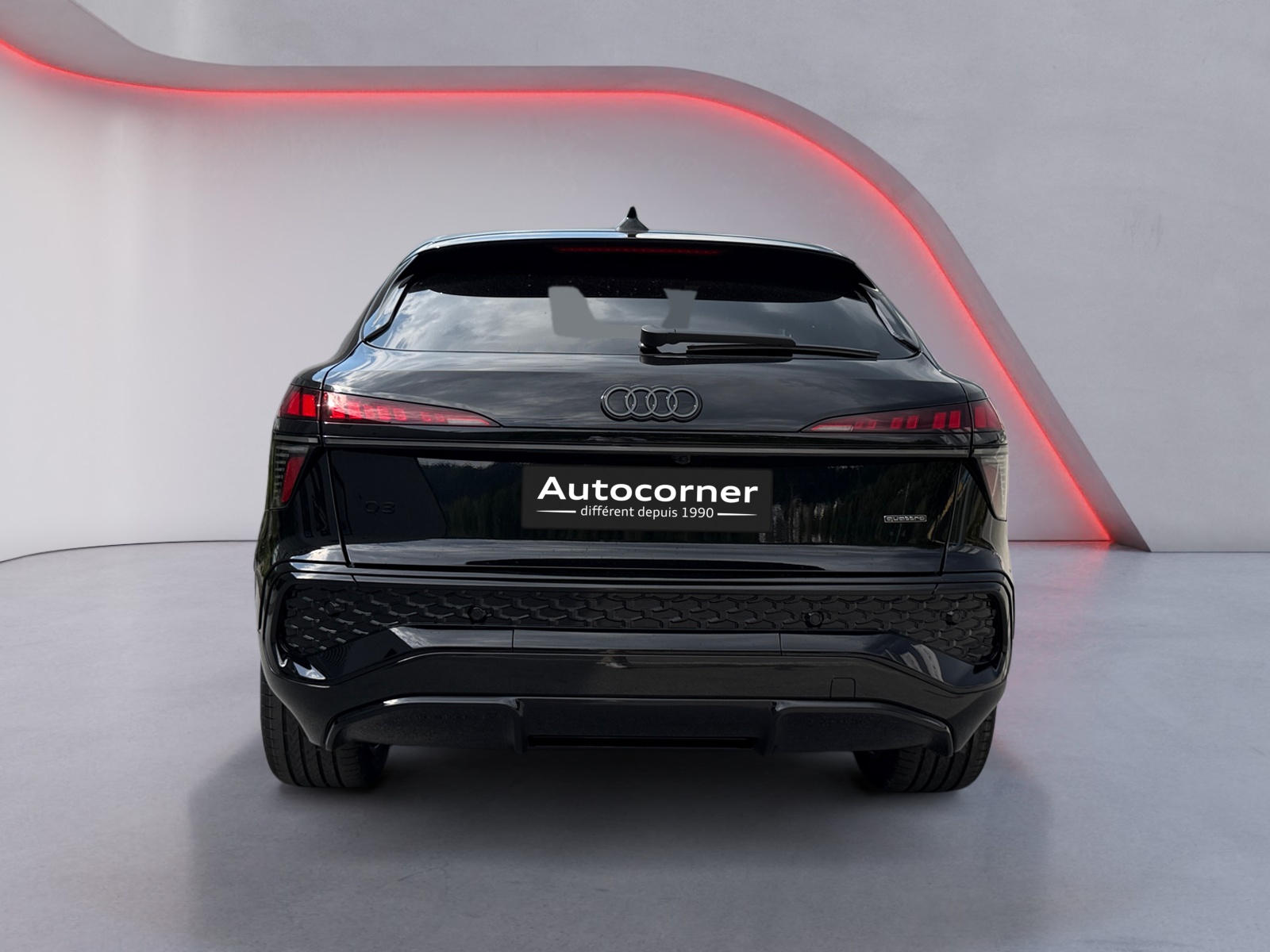 AUDI Q3 Sportback TFSI quattro 195 kW S tronic-showroom-element-3