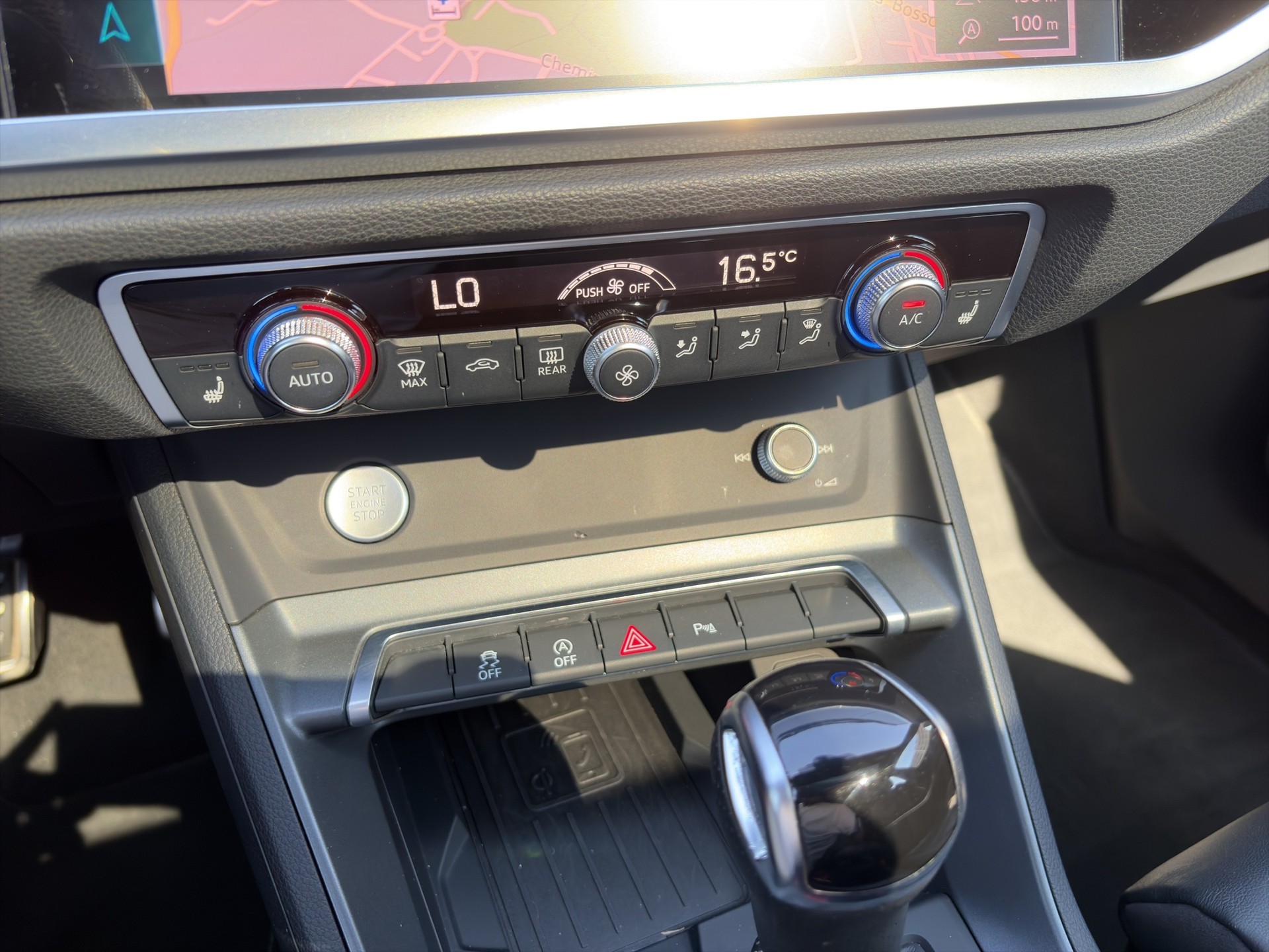 AUDI Q3 45 TFSI S line quattro S-tronic-image-24