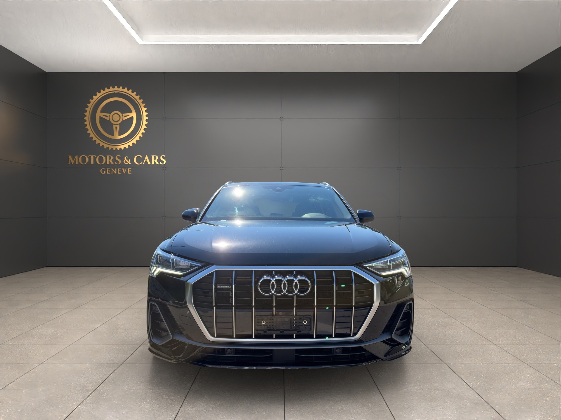 AUDI Q3 45 TFSI S line quattro S-tronic-image-2