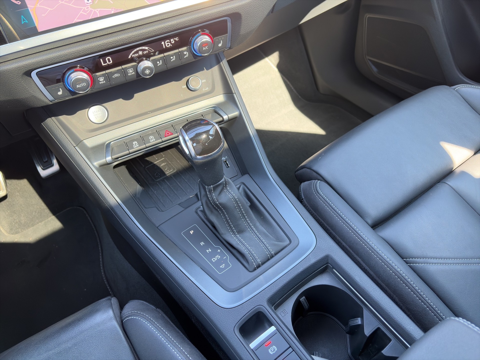 AUDI Q3 45 TFSI S line quattro S-tronic-image-23