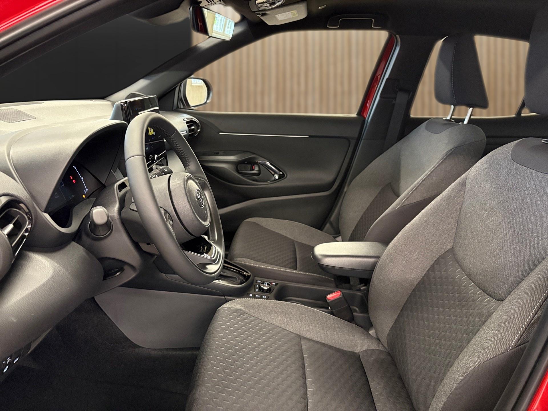 TOYOTA Yaris Cross 1.5 Trend AWDi e-CVT-image-10