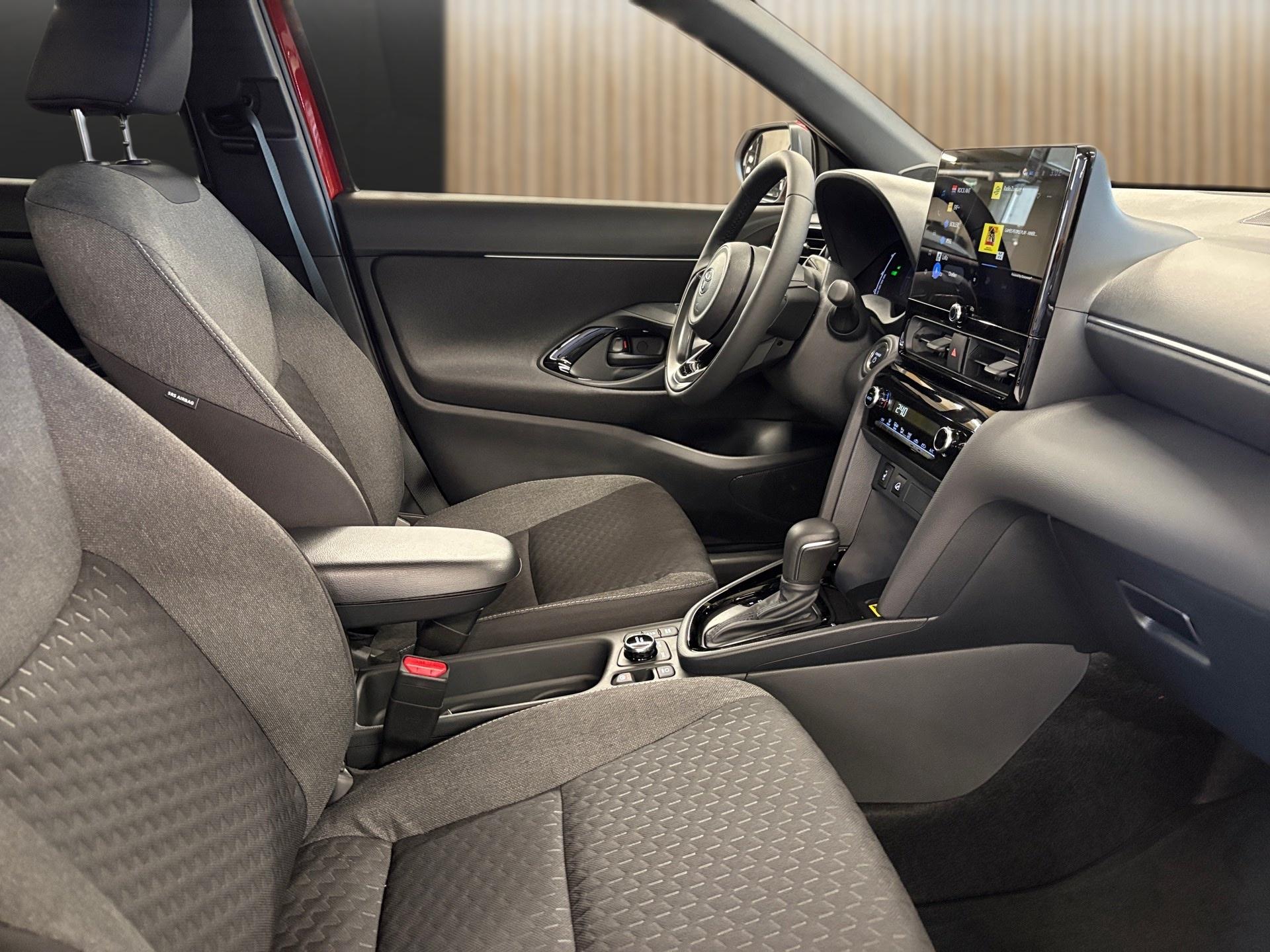 TOYOTA Yaris Cross 1.5 Trend AWDi e-CVT-image-15