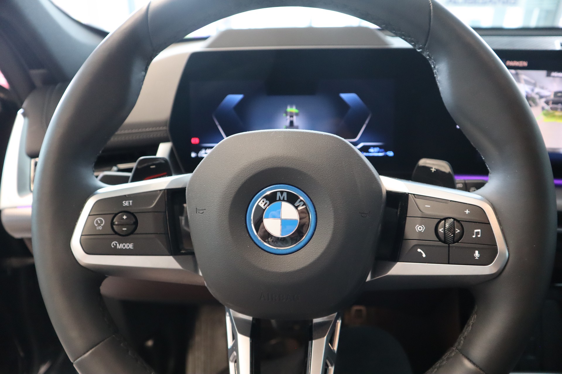 BMW X1 xDrive 30e M Sportpaket Panoramaglasdach 4x4 Euro 6-image-7