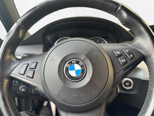 BMW 530xi Touring-image-6