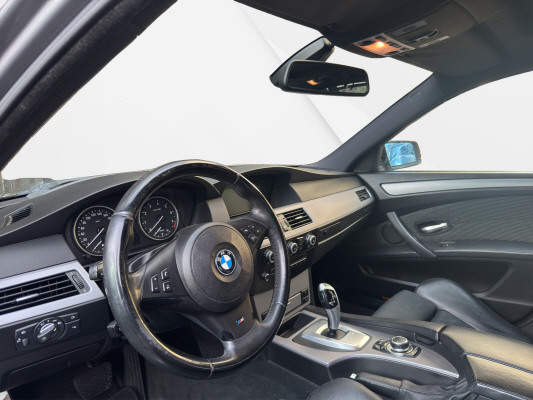 BMW 530xi Touring-image-5