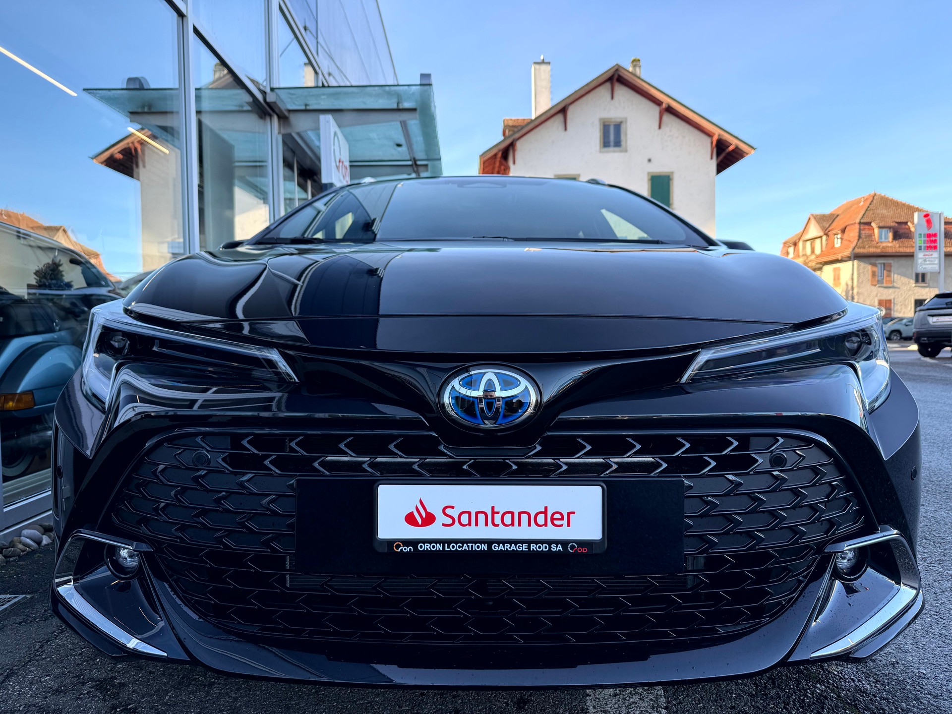 TOYOTA Corolla touring sports 1.8 Trend e-CVT-image-2