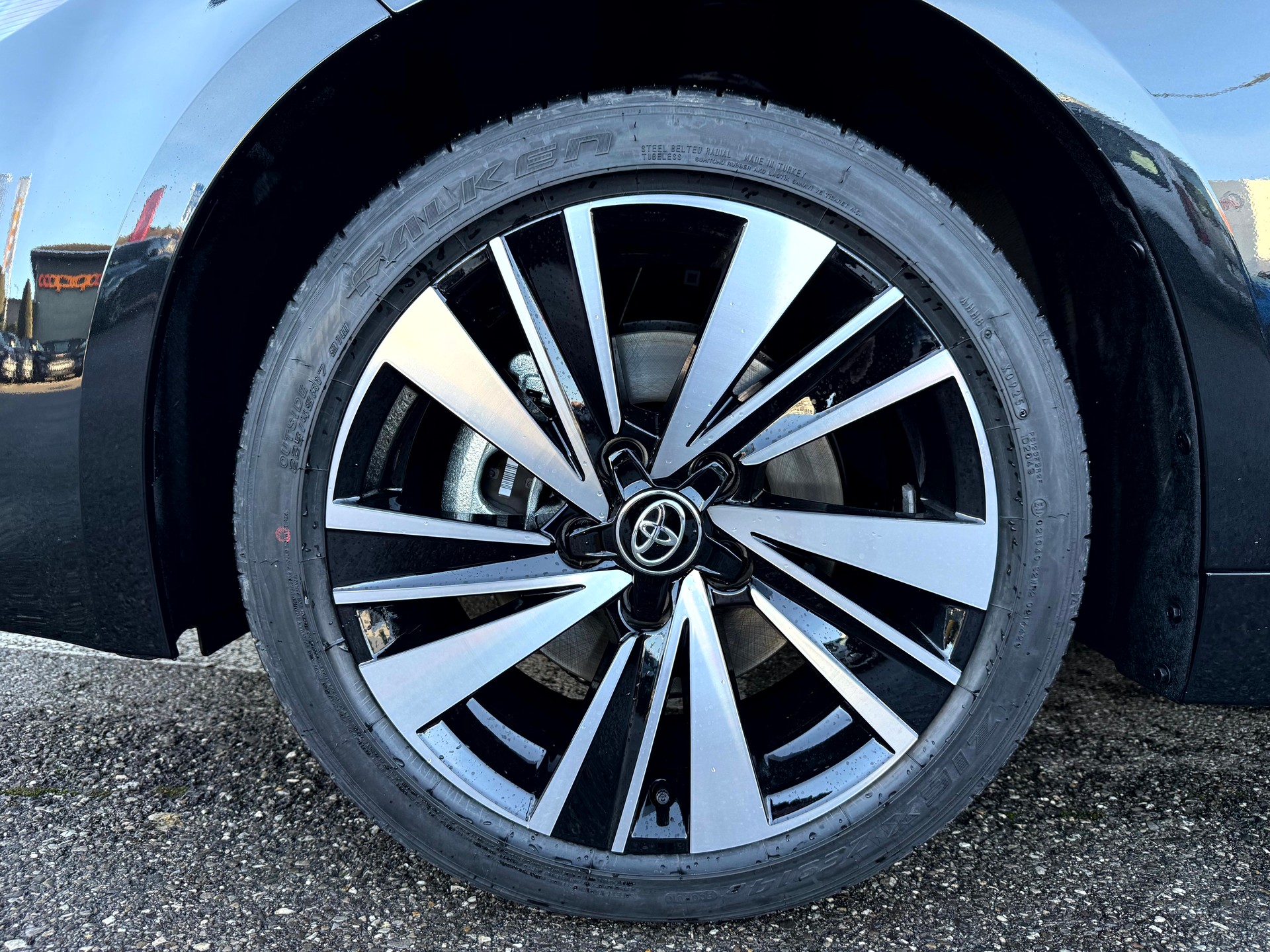 TOYOTA Corolla touring sports 1.8 Trend e-CVT-image-6