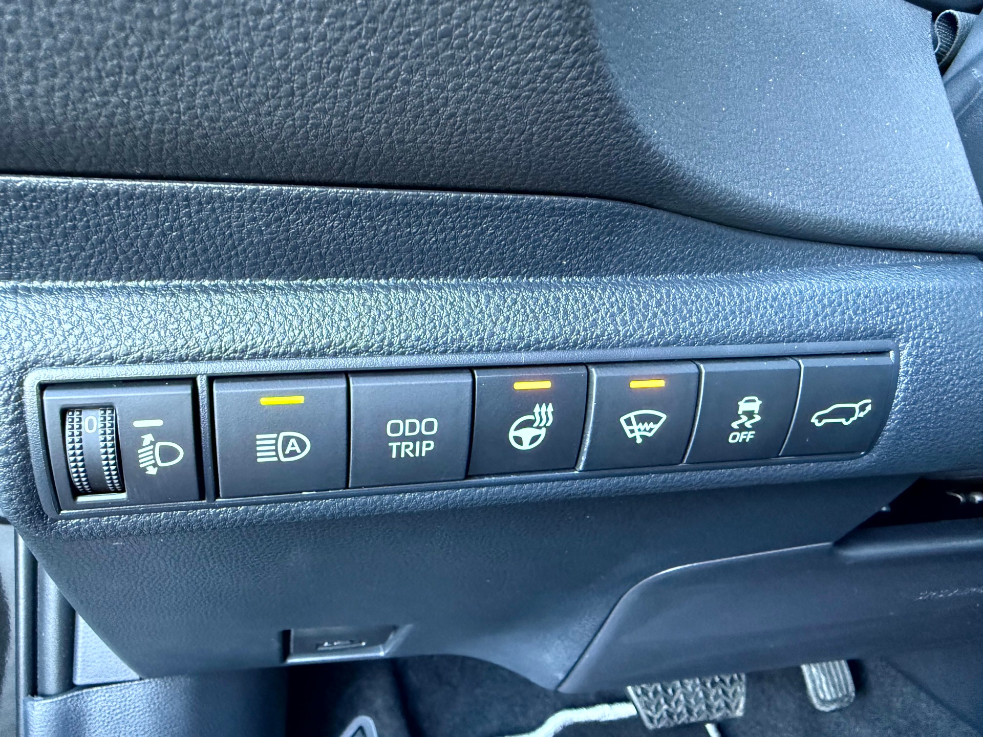 TOYOTA Corolla touring sports 1.8 Trend e-CVT-image-19