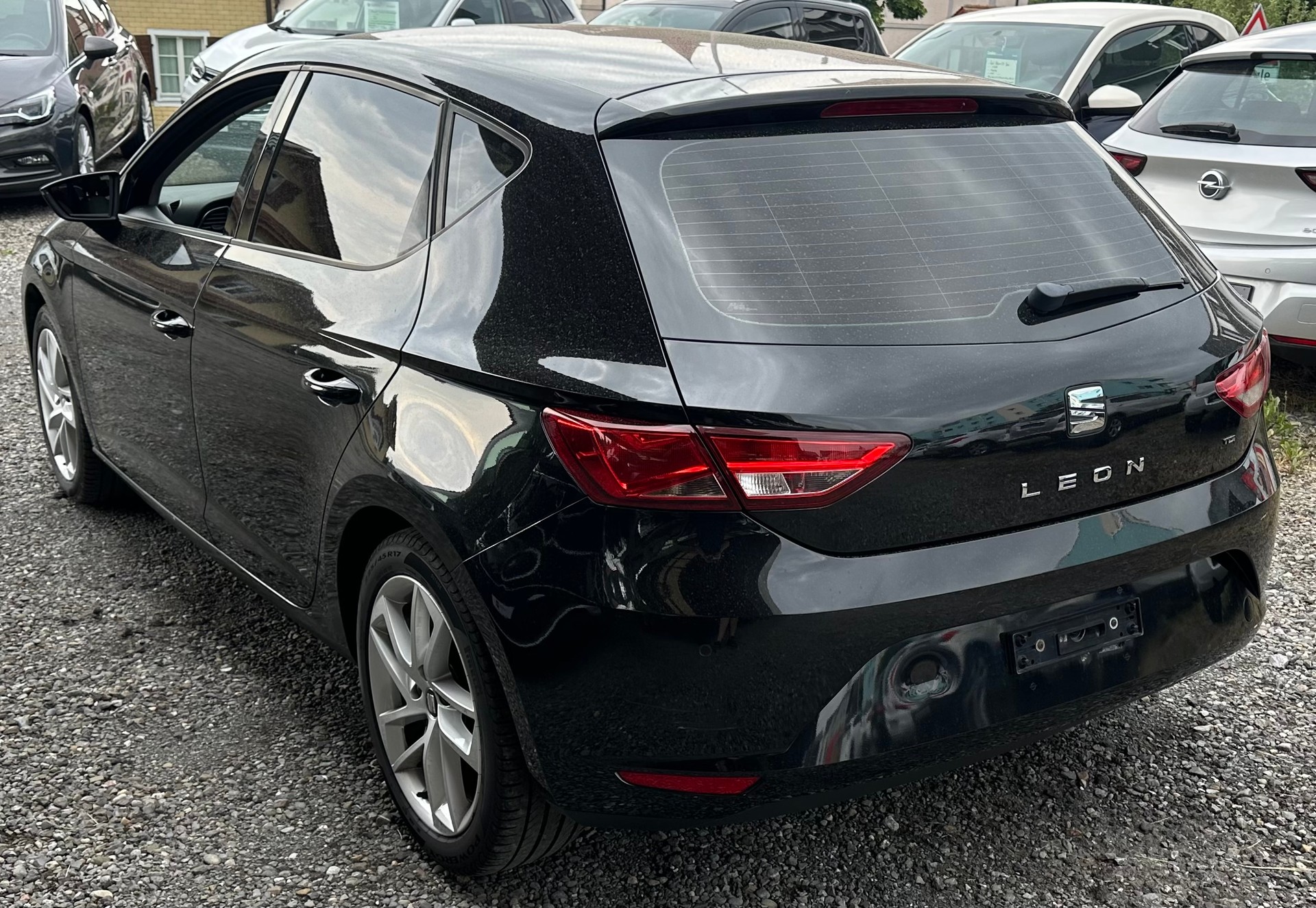 SEAT Leon 1.6 TDI Style-image-5