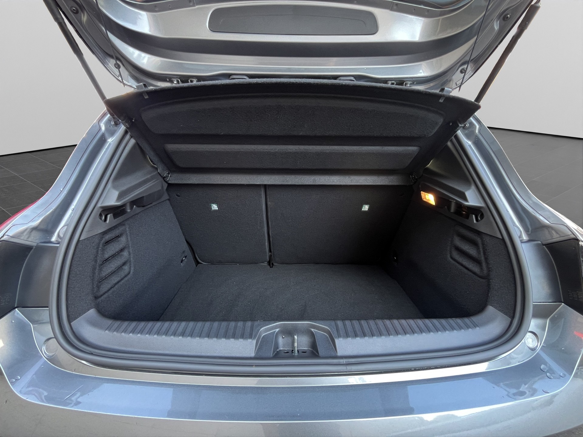 RENAULT Clio 1.6 E-Tech esprit Alpine-image-14