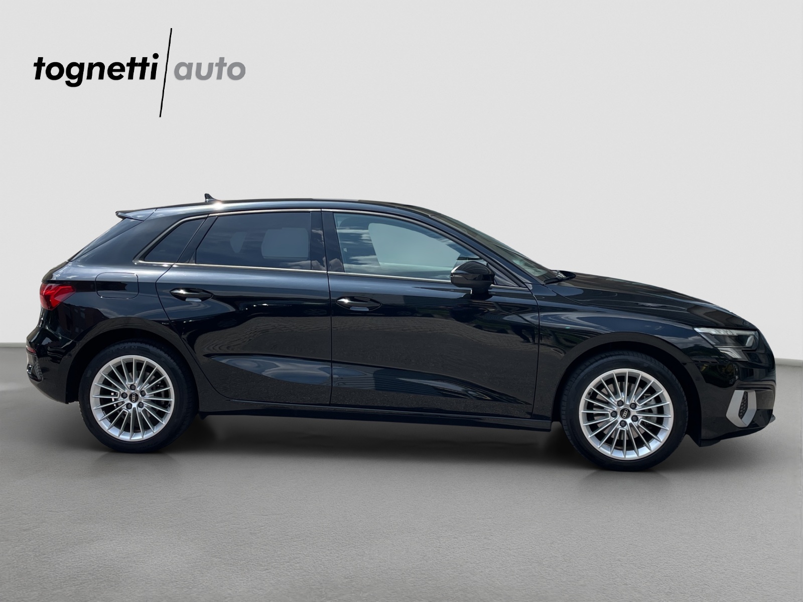 AUDI A3 Sportback 40 TFSI S line quattro S-tronic-showroom-element-2