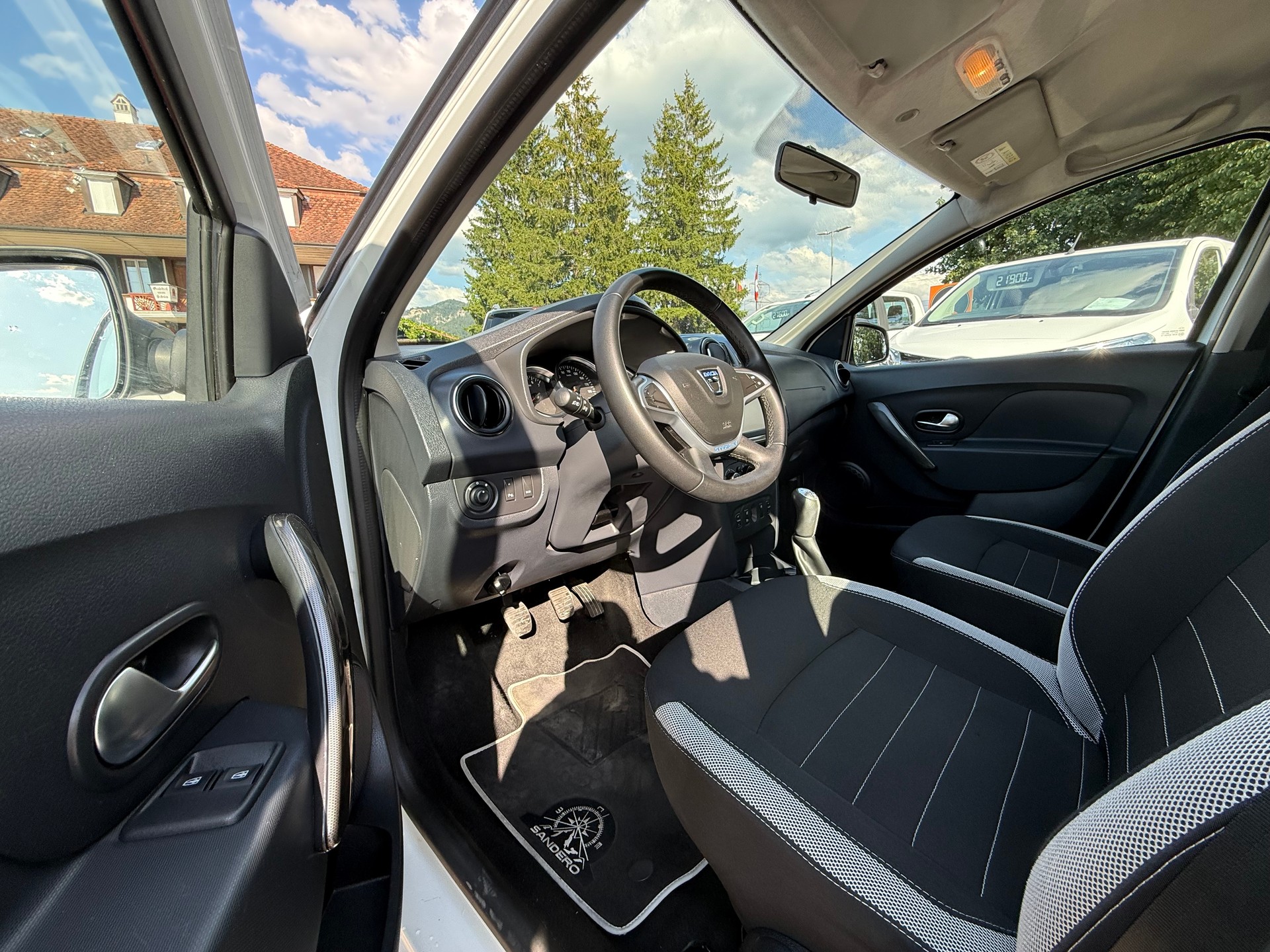 DACIA Sandero Tce 90 Stepway-image-8