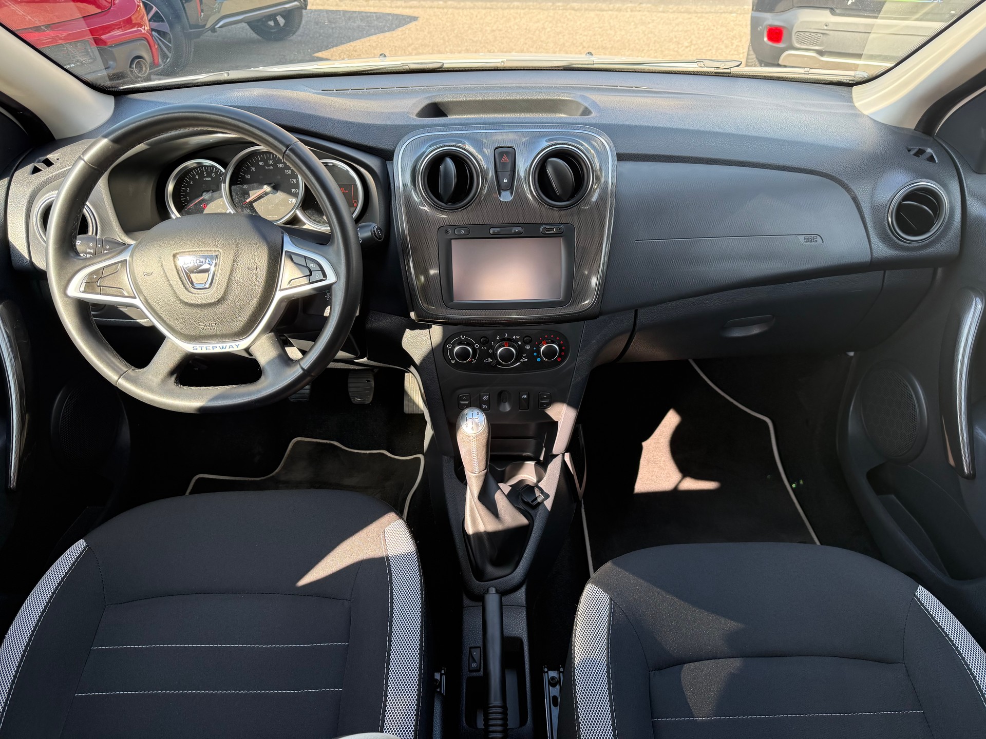 DACIA Sandero Tce 90 Stepway-image-10