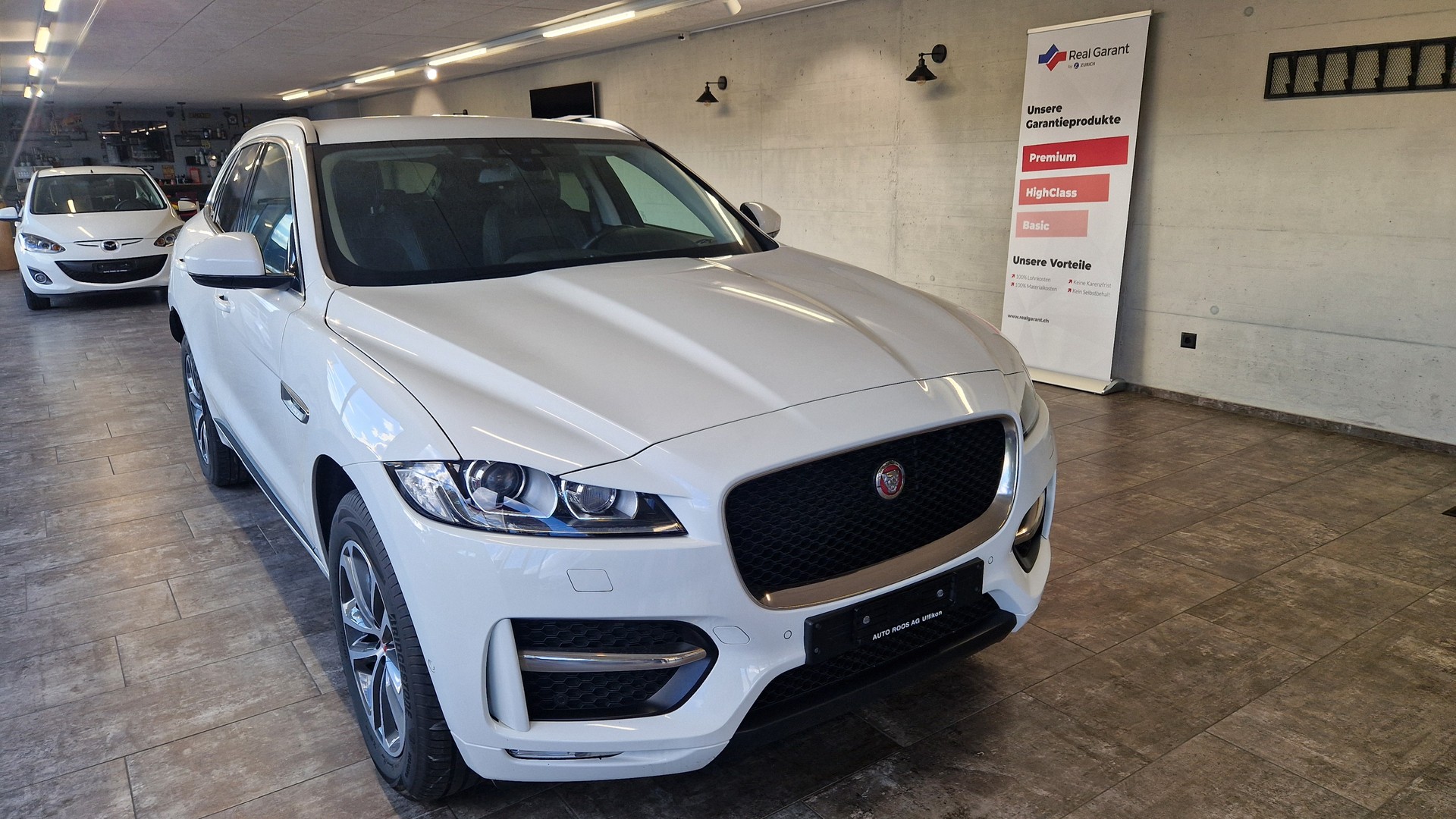JAGUAR F-Pace 2.0d R-Sport AWD Automatik-image-0