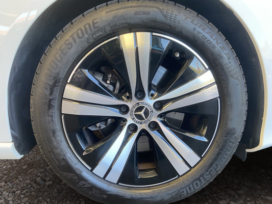 MERCEDES-BENZ C 220 d T 4M Avantgarde-image-8
