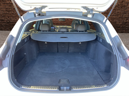 MERCEDES-BENZ C 220 d T 4M Avantgarde-image-7
