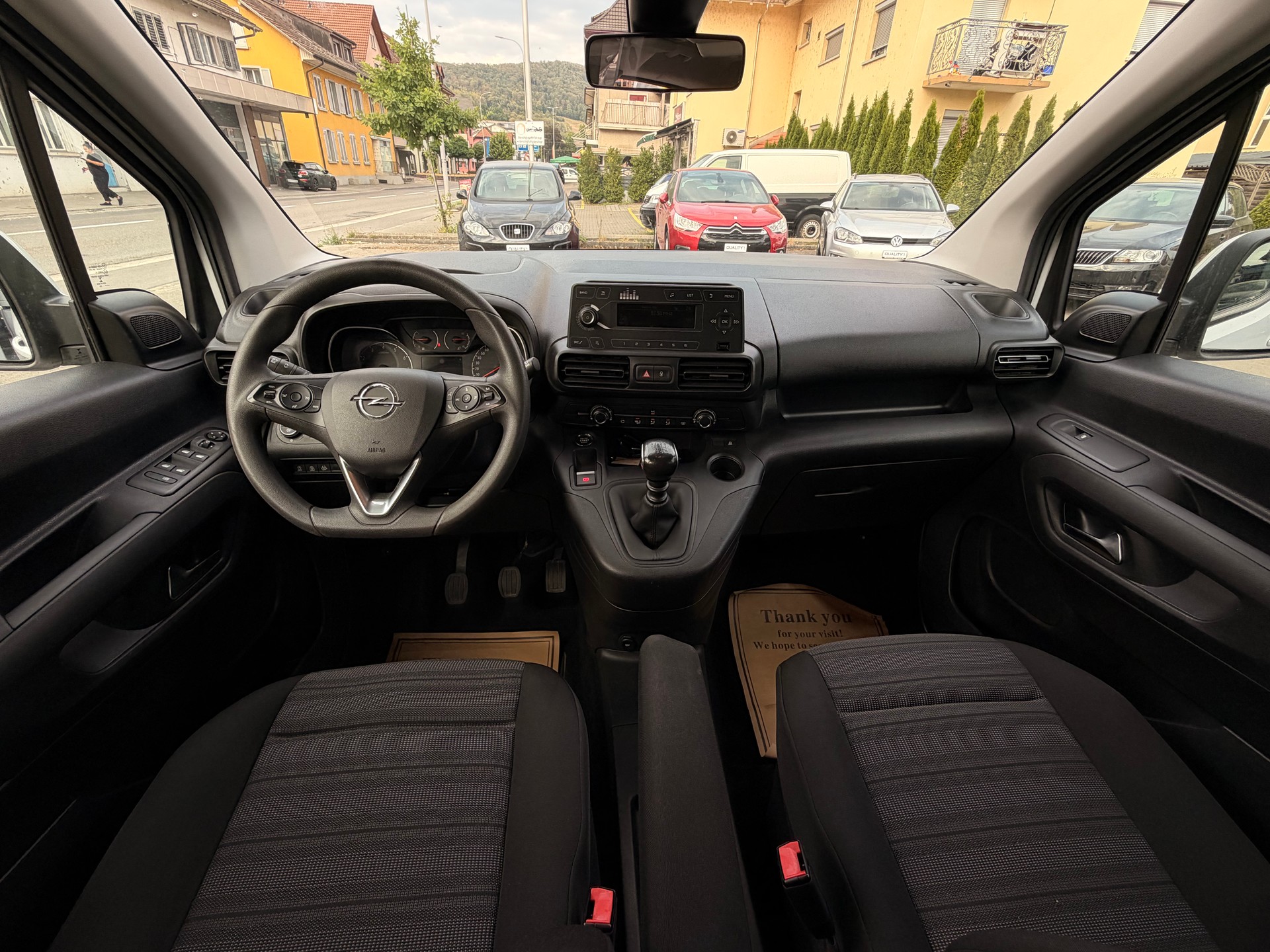 OPEL Combo Life 1.2 Enjoy-image-12